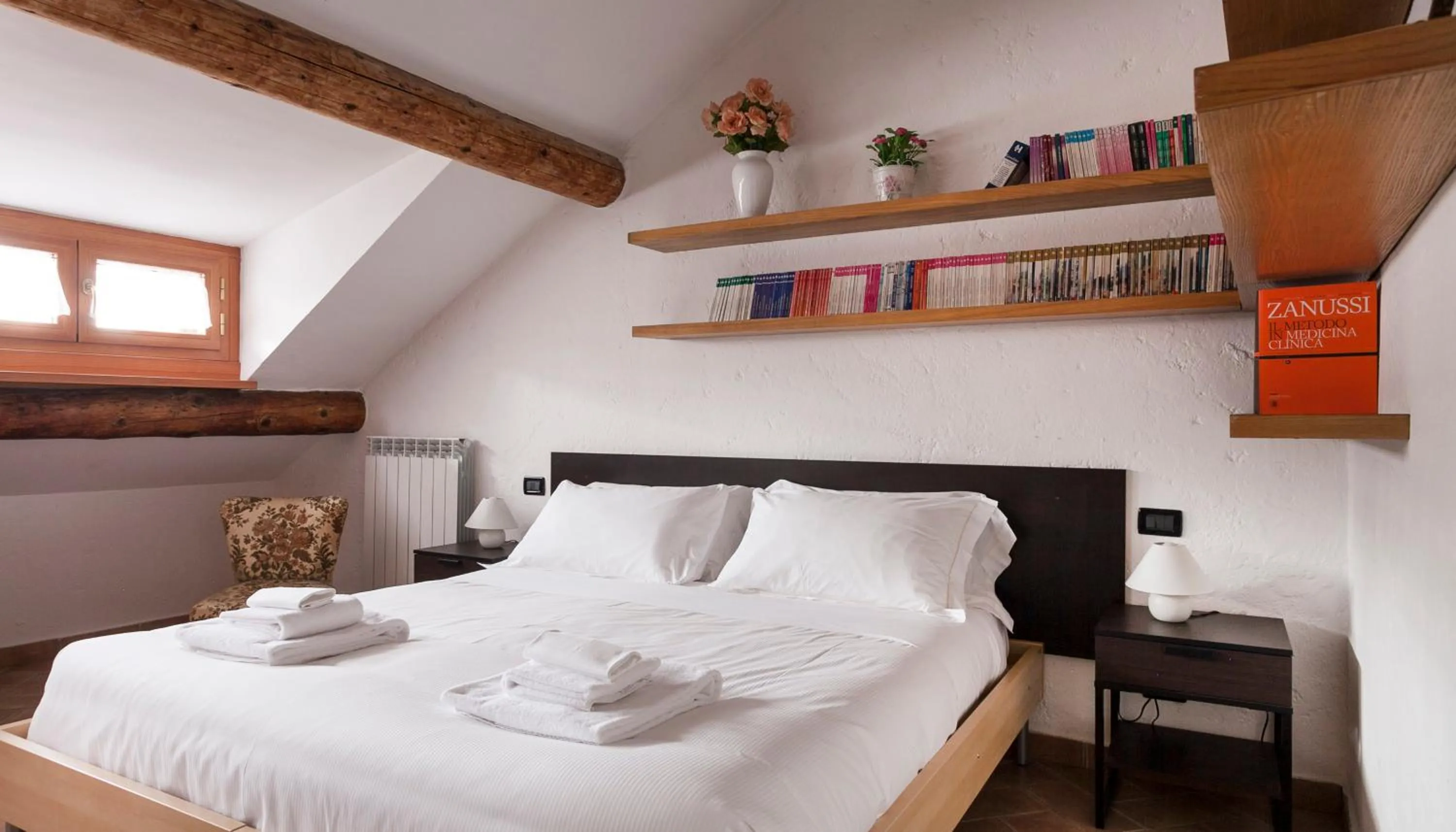 Bedroom, Bed in Italianway Easy - Panfilo Castaldi 17