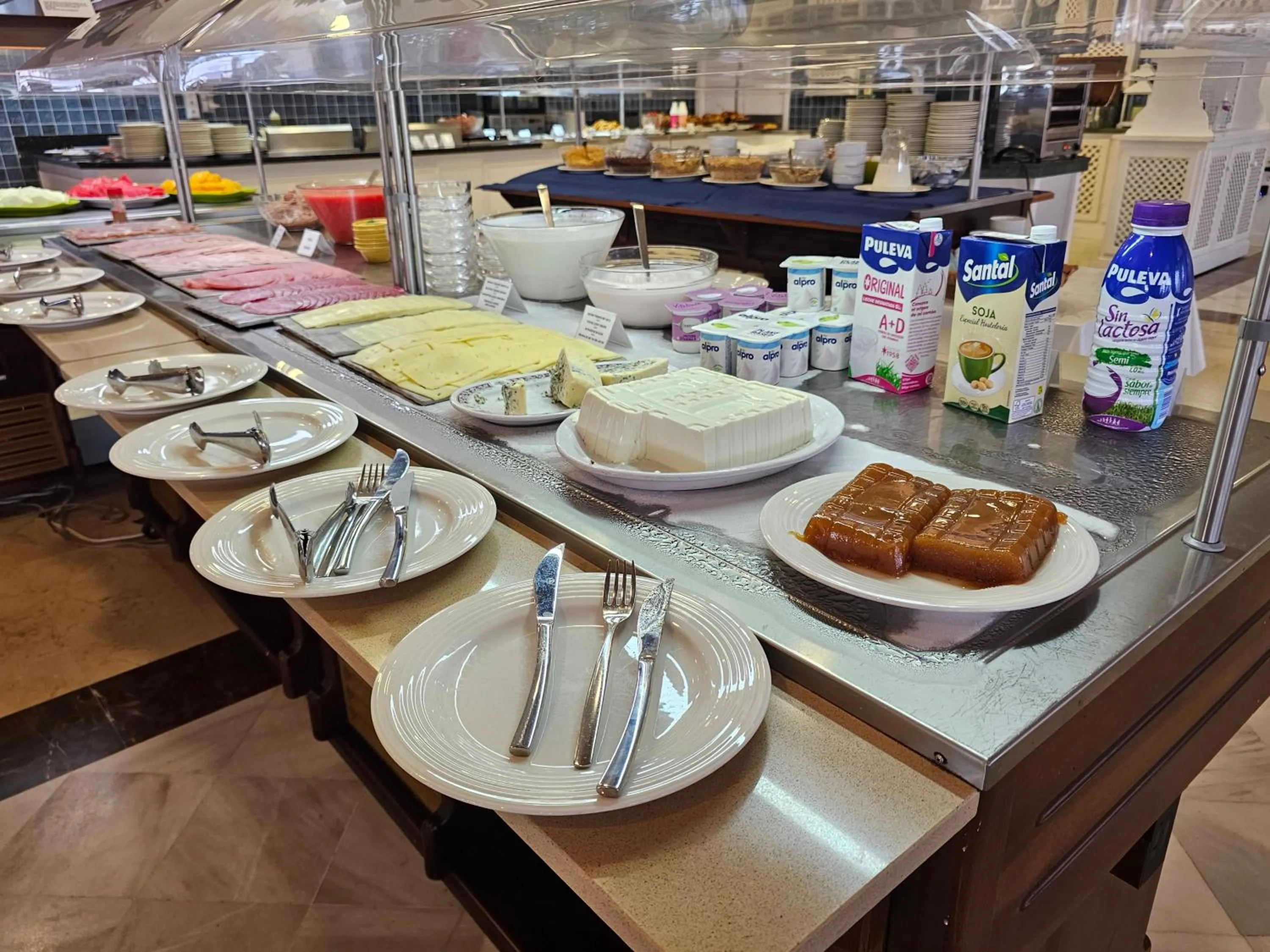 Breakfast in Hotel Puntazo II