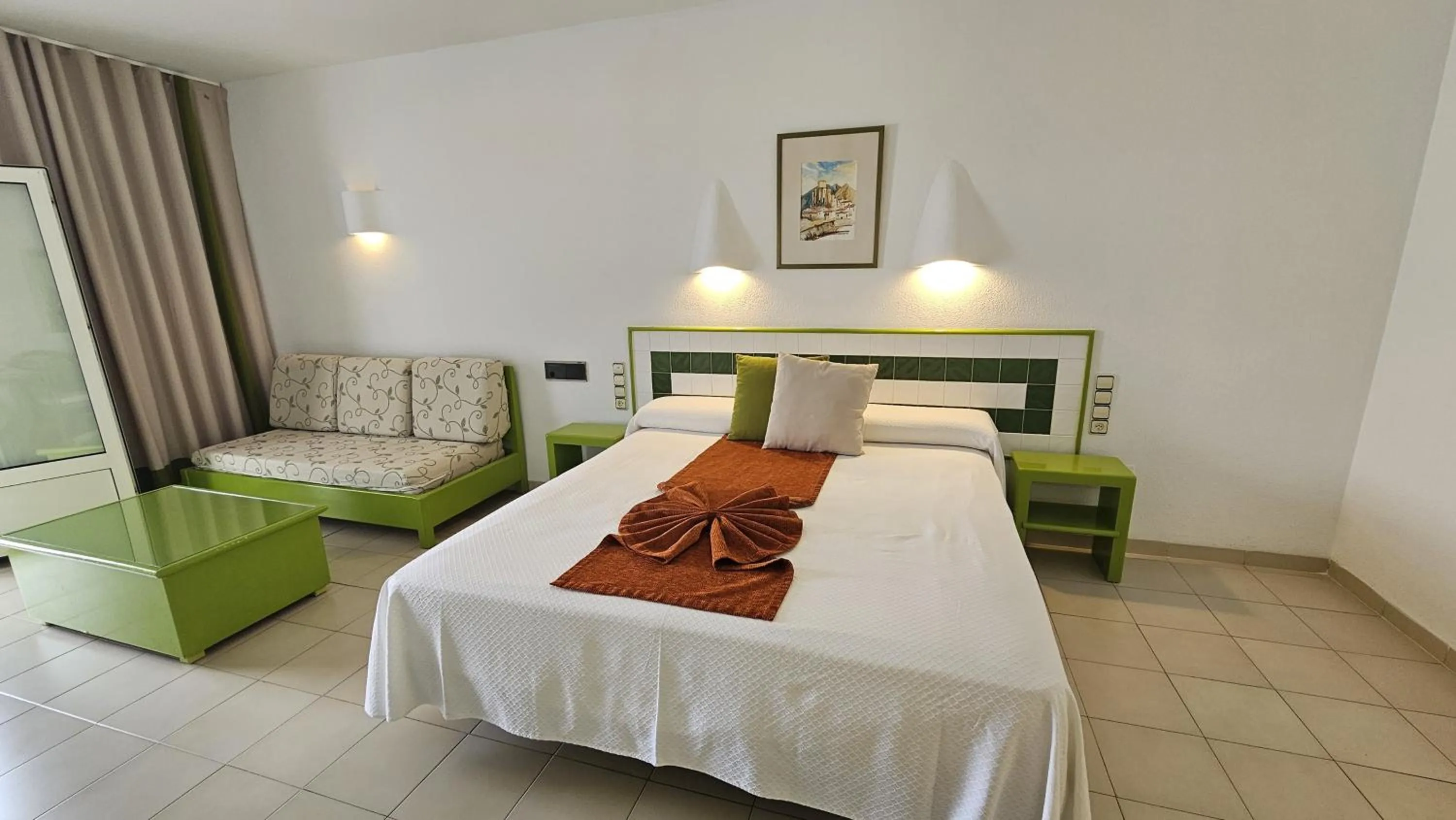 Bed in Hotel Puntazo II