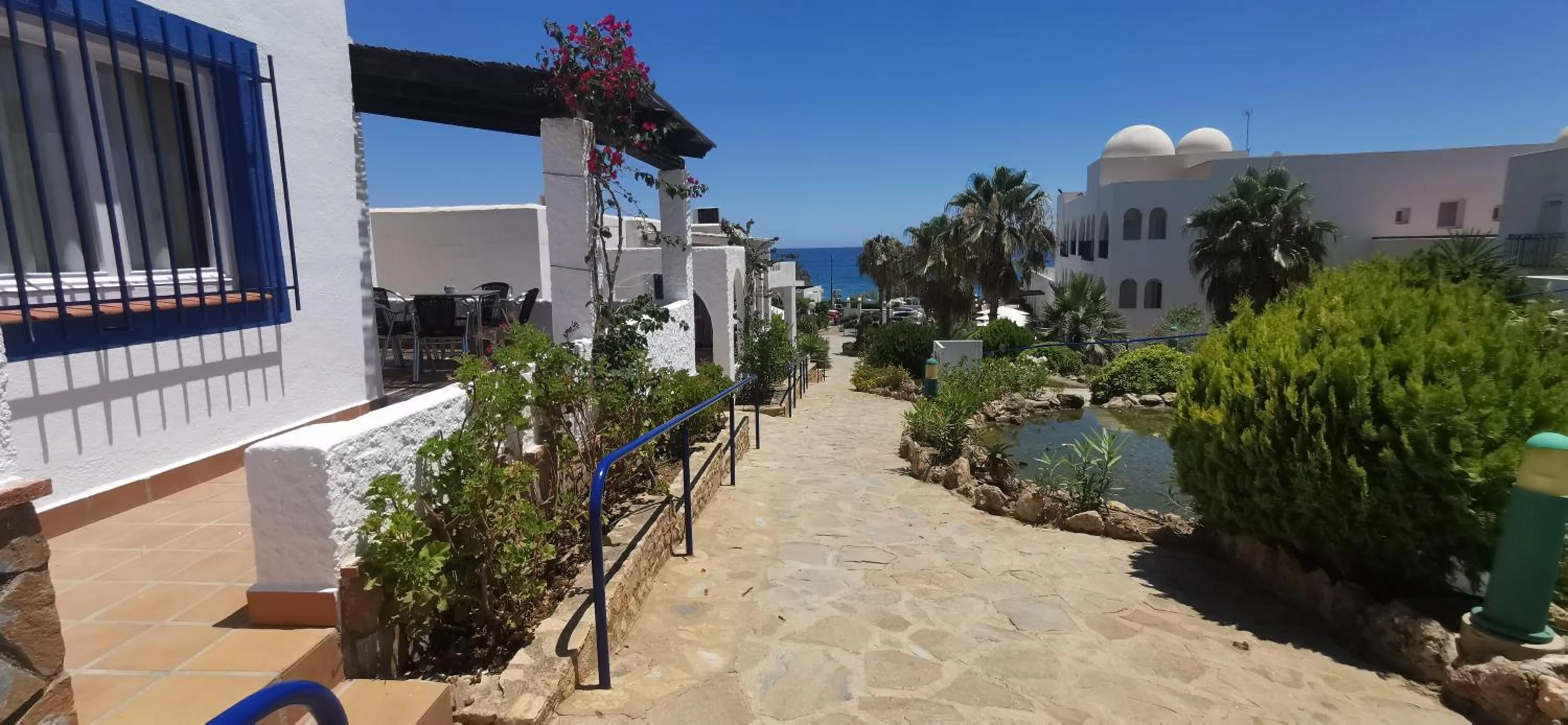 Property building in Hotel Puntazo II