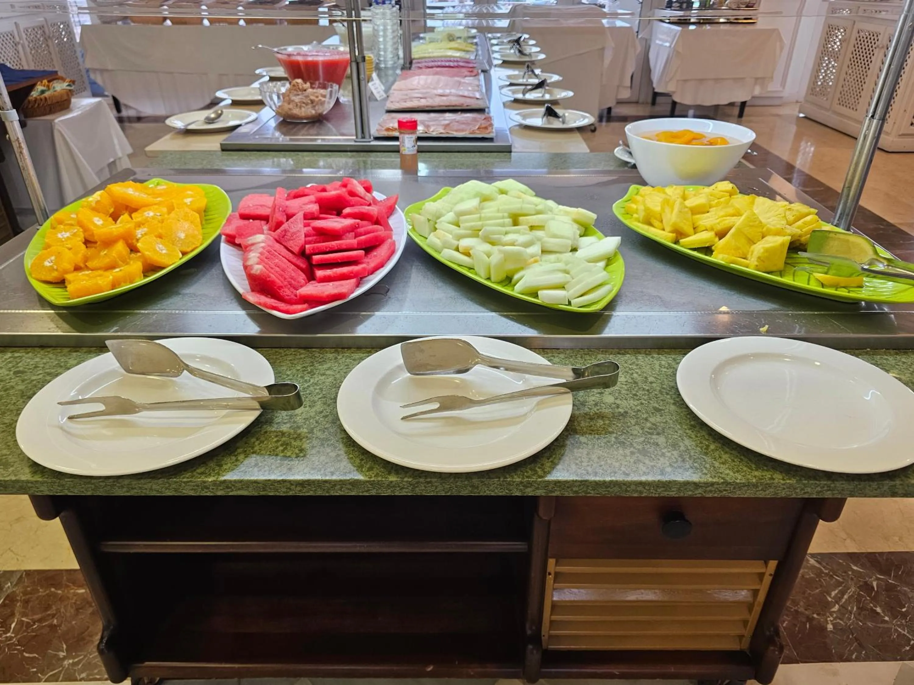 Restaurant/places to eat in Hotel Puntazo II