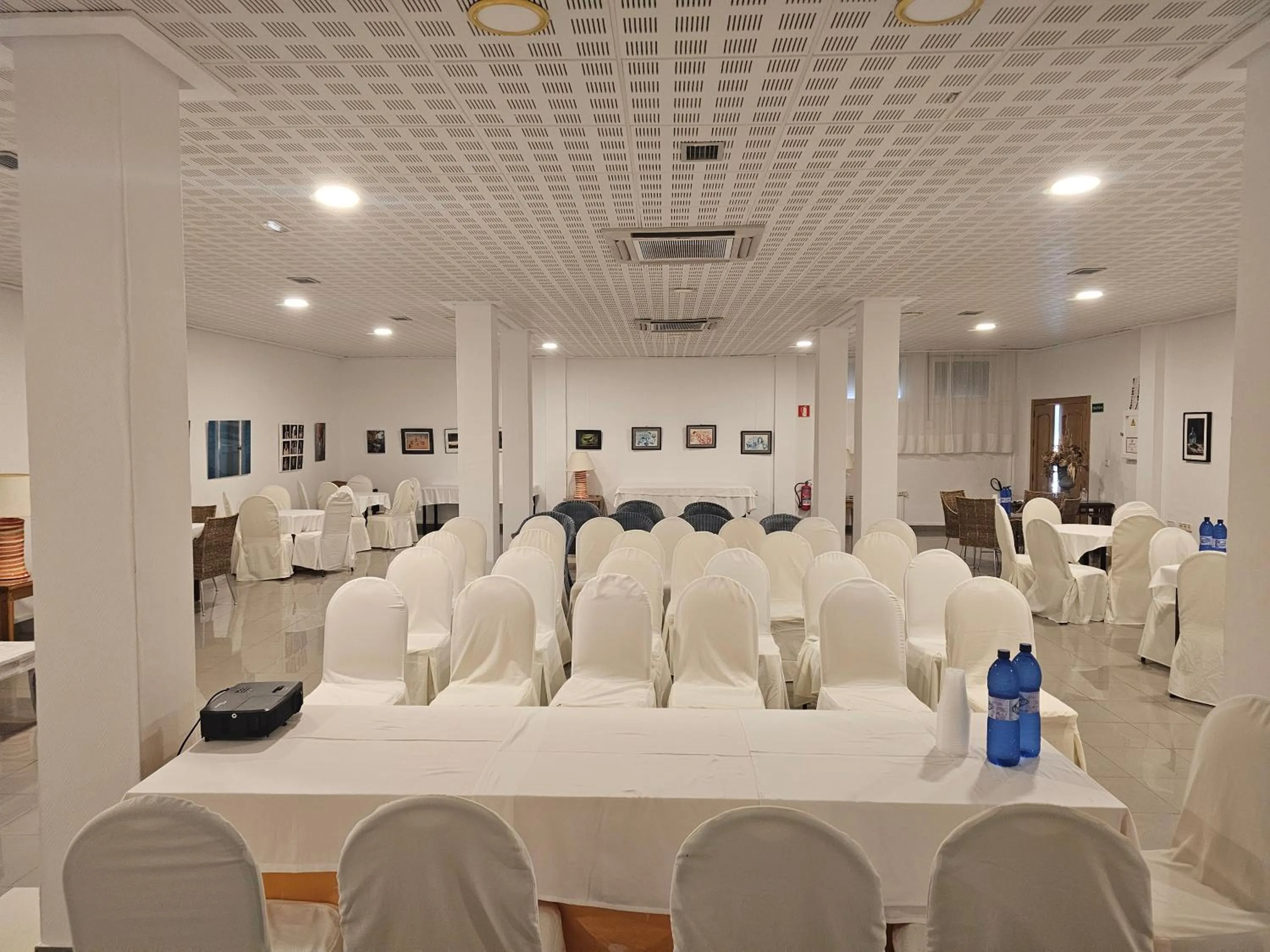 Property building in Hotel Puntazo II