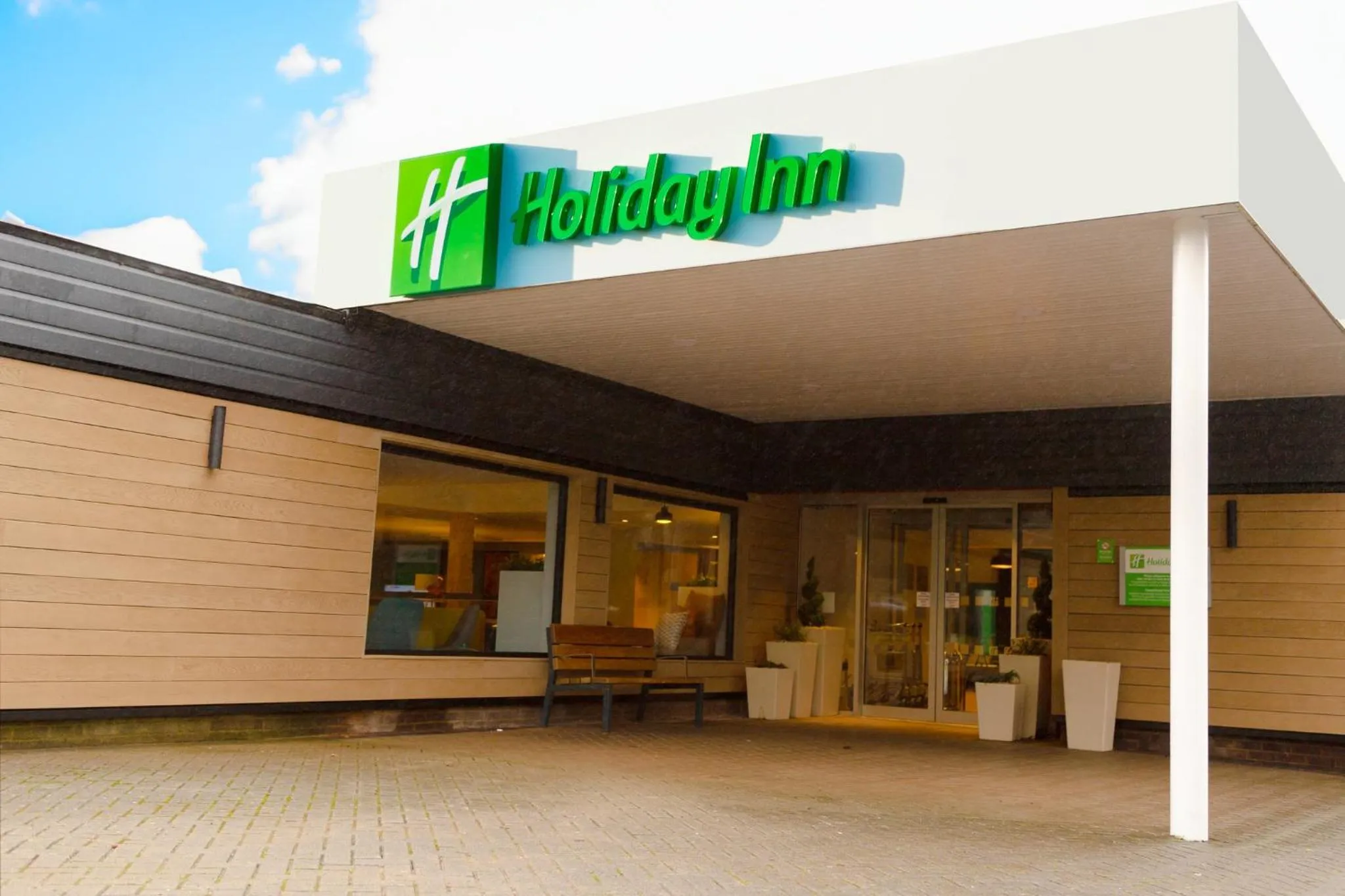 Property building in Holiday Inn Newport by IHG