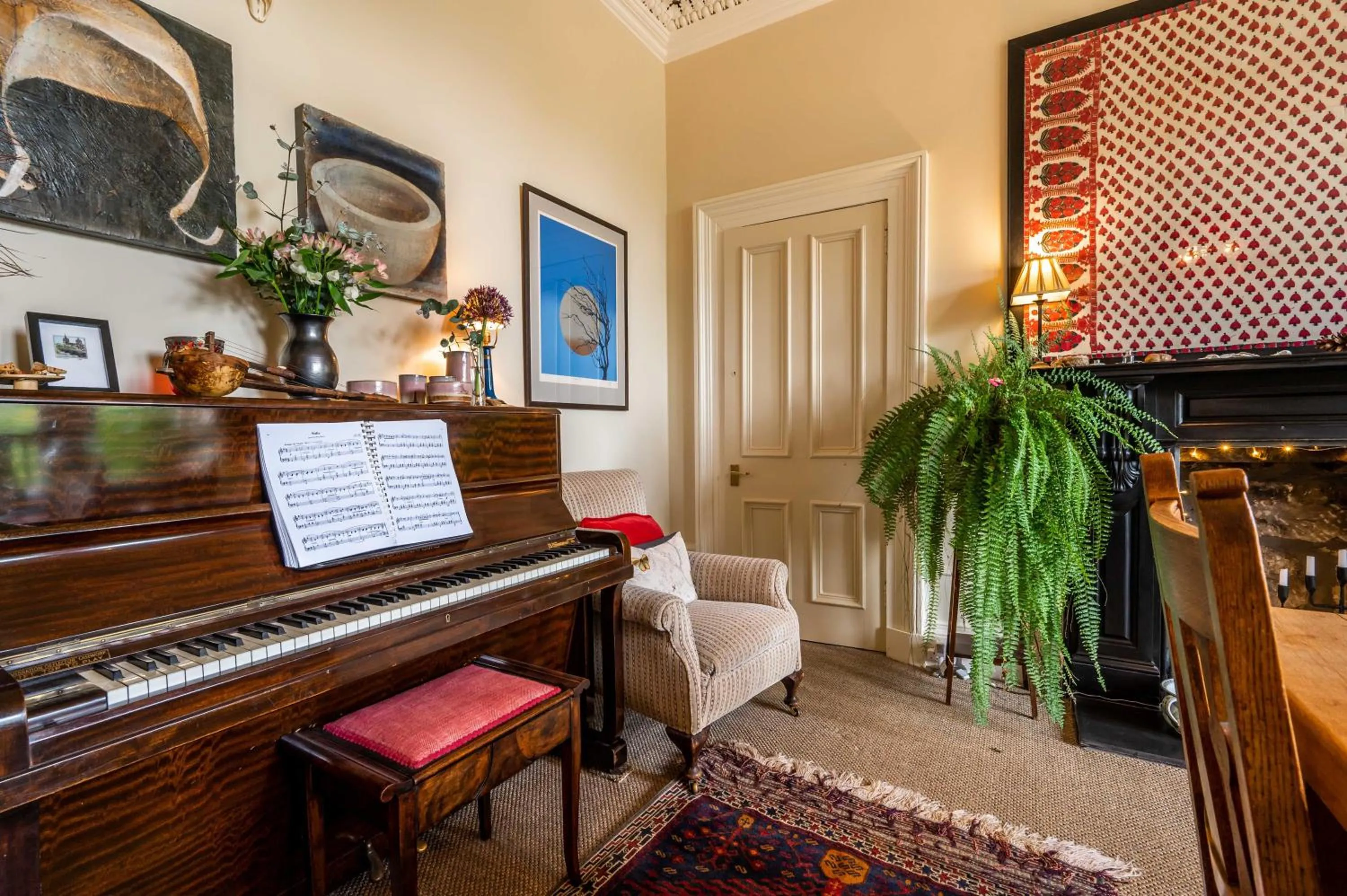 Dining area in Washington House