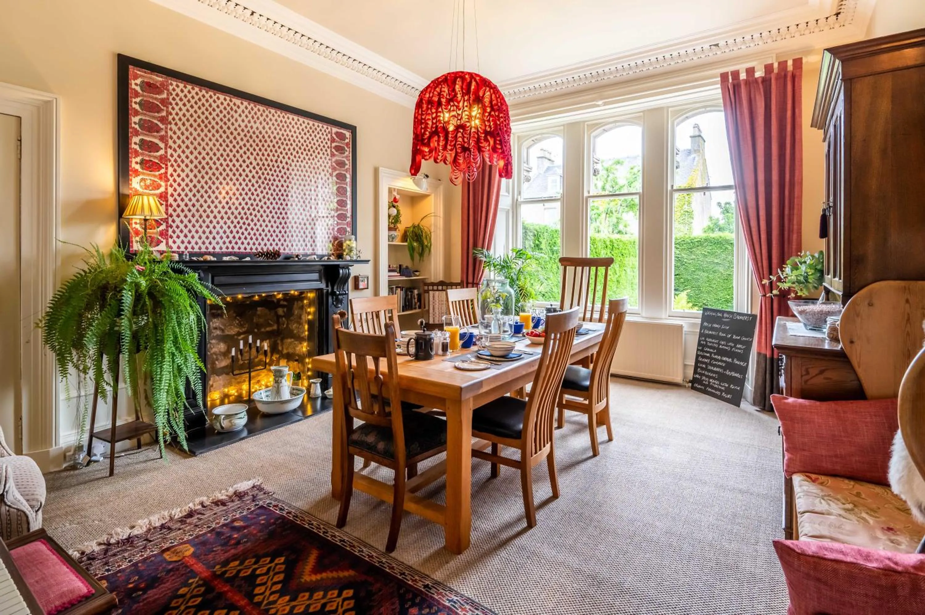 Dining area in Washington House