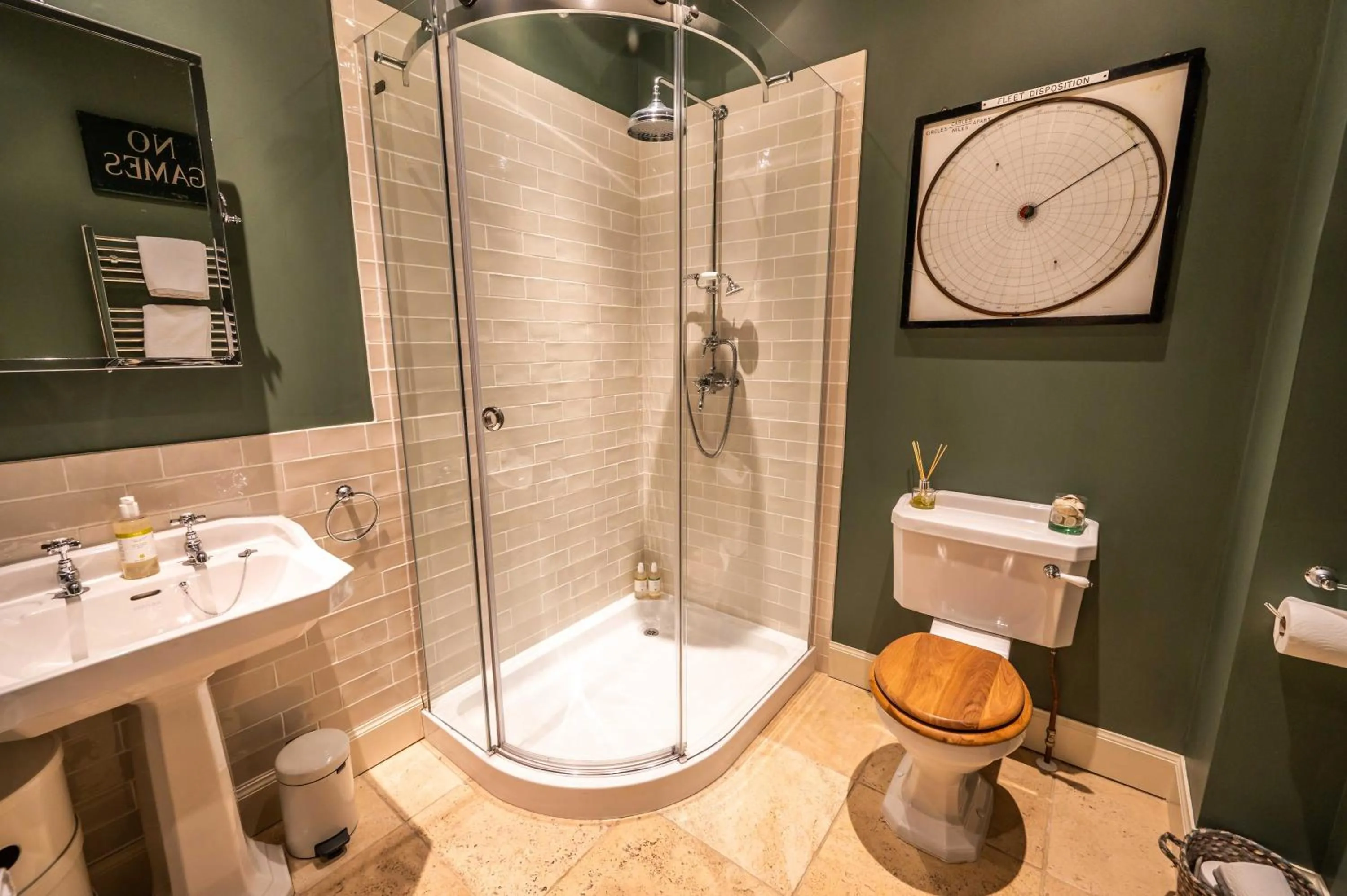 Bathroom in Washington House