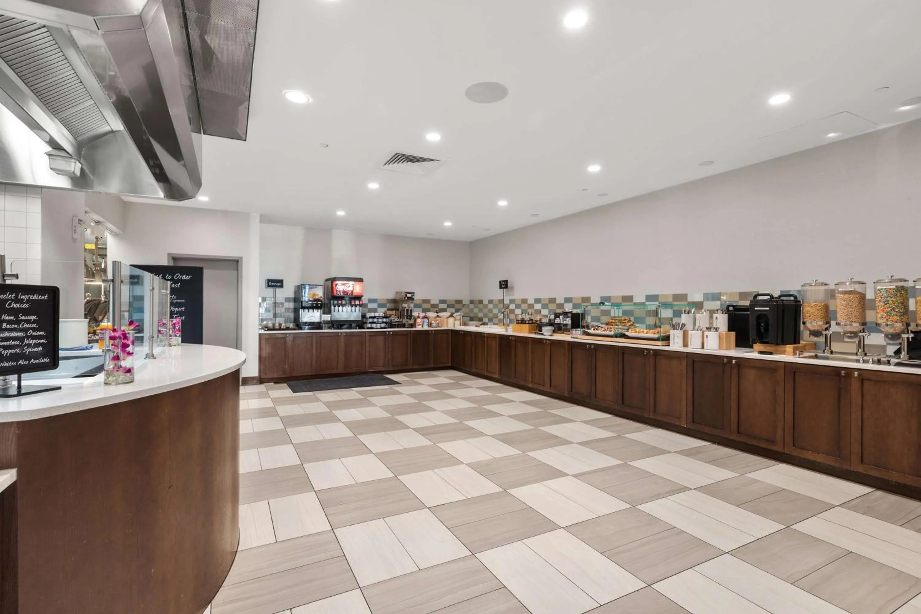 Breakfast in Embassy Suites By Hilton Oahu Kapolei - FREE Breakfast