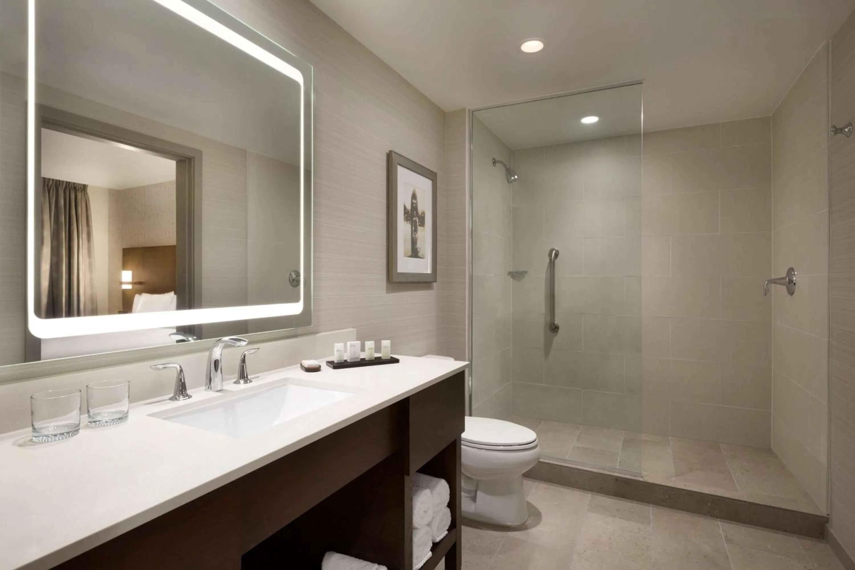 Shower in Embassy Suites By Hilton Oahu Kapolei - FREE Breakfast