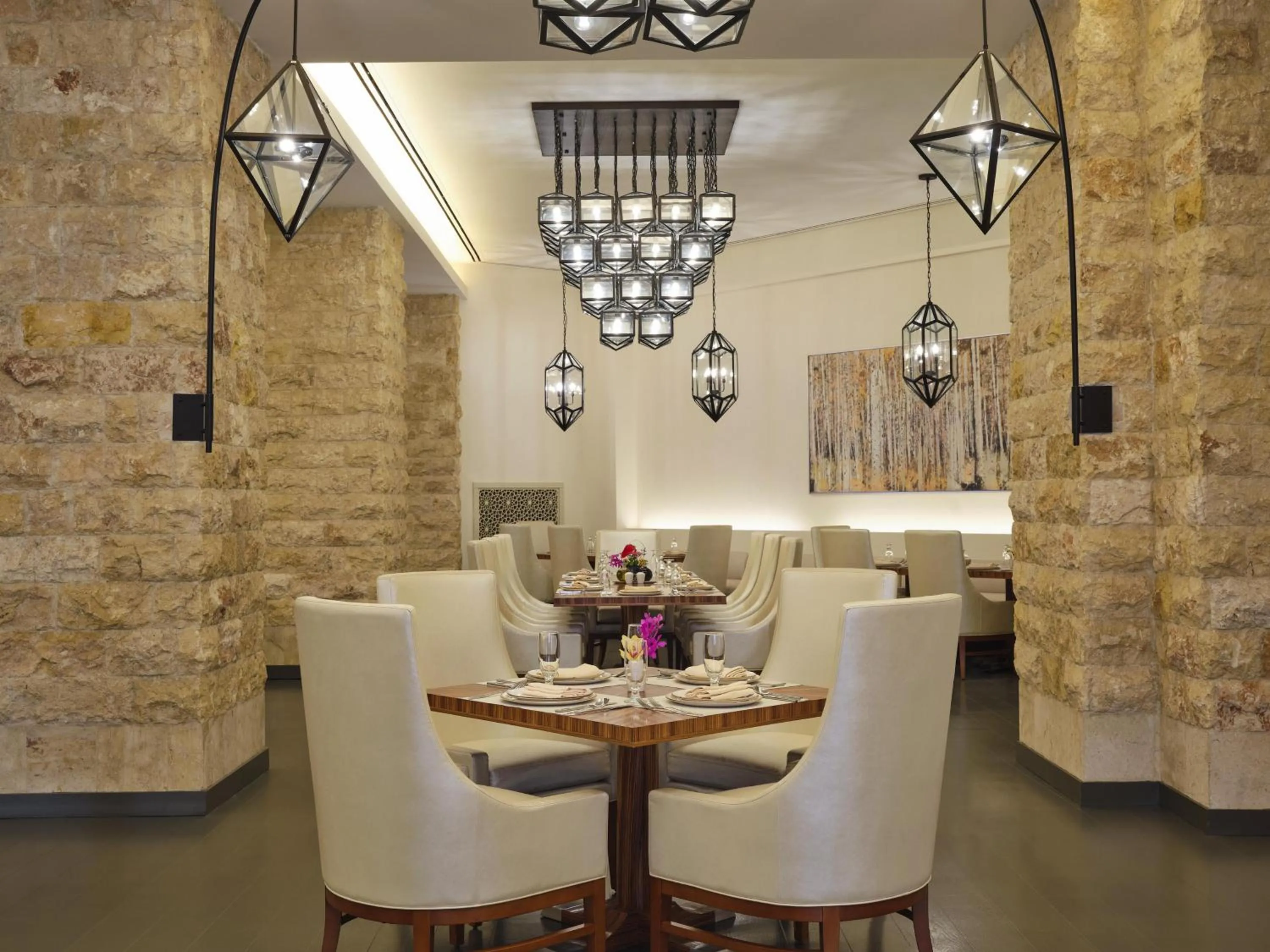 Restaurant/places to eat in Hilton Hotel & Convention Jabal Omar Makkah