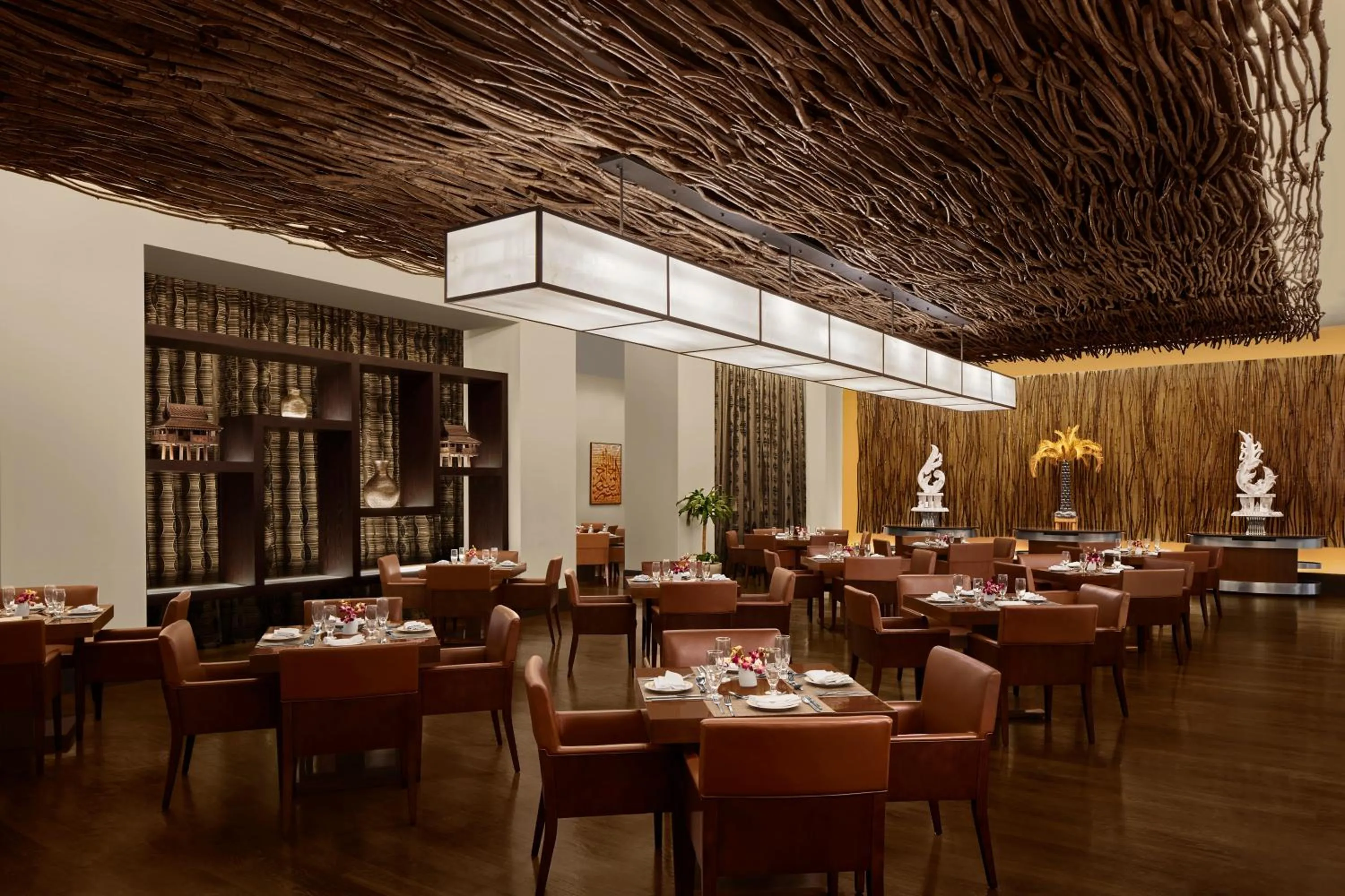 Restaurant/places to eat in Hilton Hotel & Convention Jabal Omar Makkah