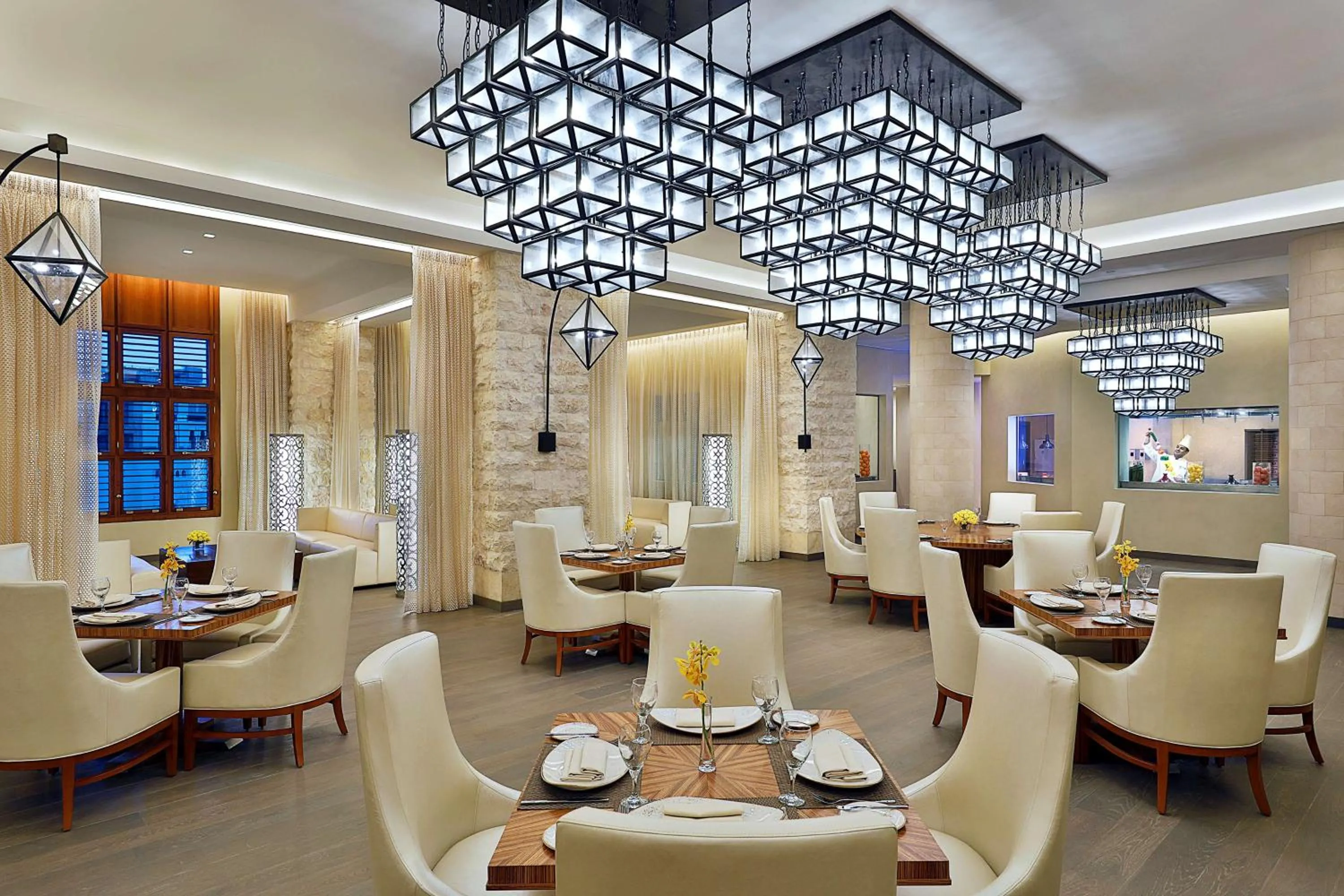 Restaurant/places to eat in Hilton Hotel & Convention Jabal Omar Makkah