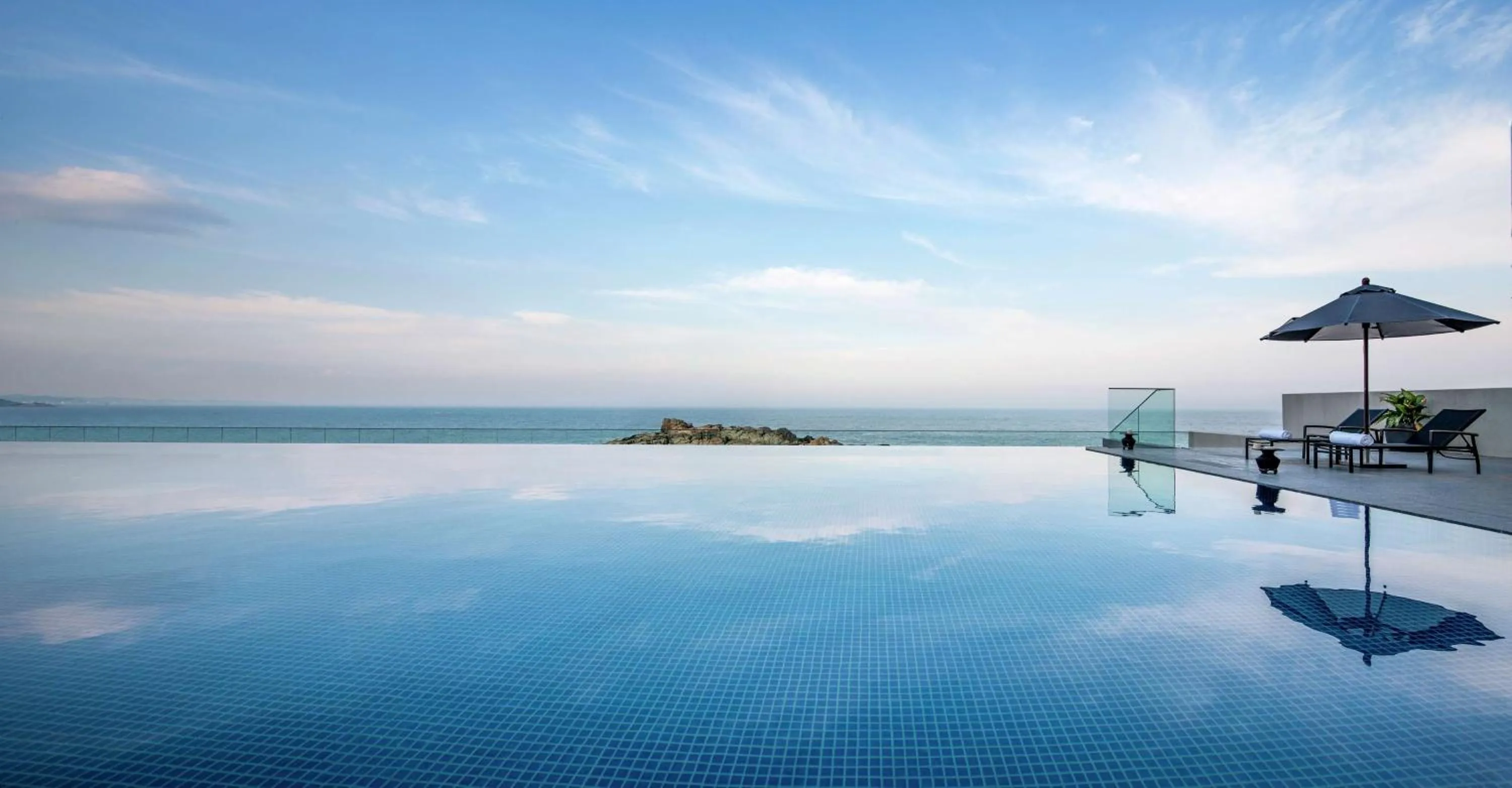 Pool view in Ananti at Busan Cove