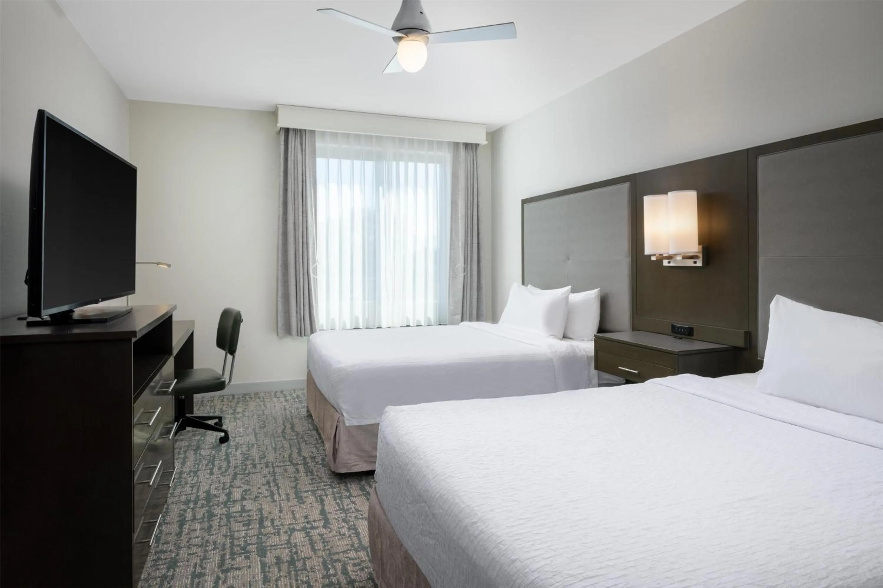 Bed in Homewood Suites By Hilton San Jose Santa Clara