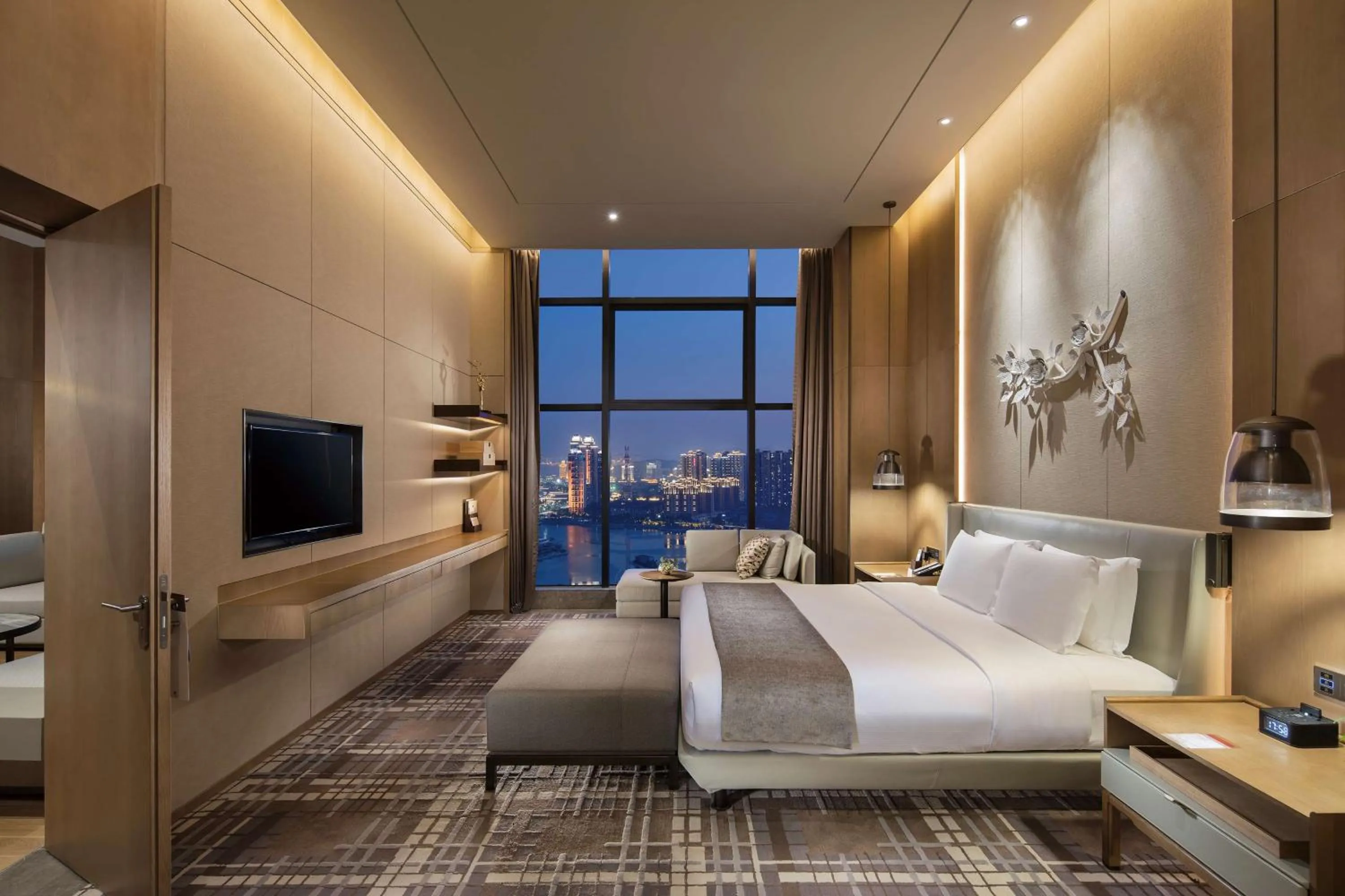 Bedroom, Bed in DoubleTree By Hilton Xiamen-Haicang