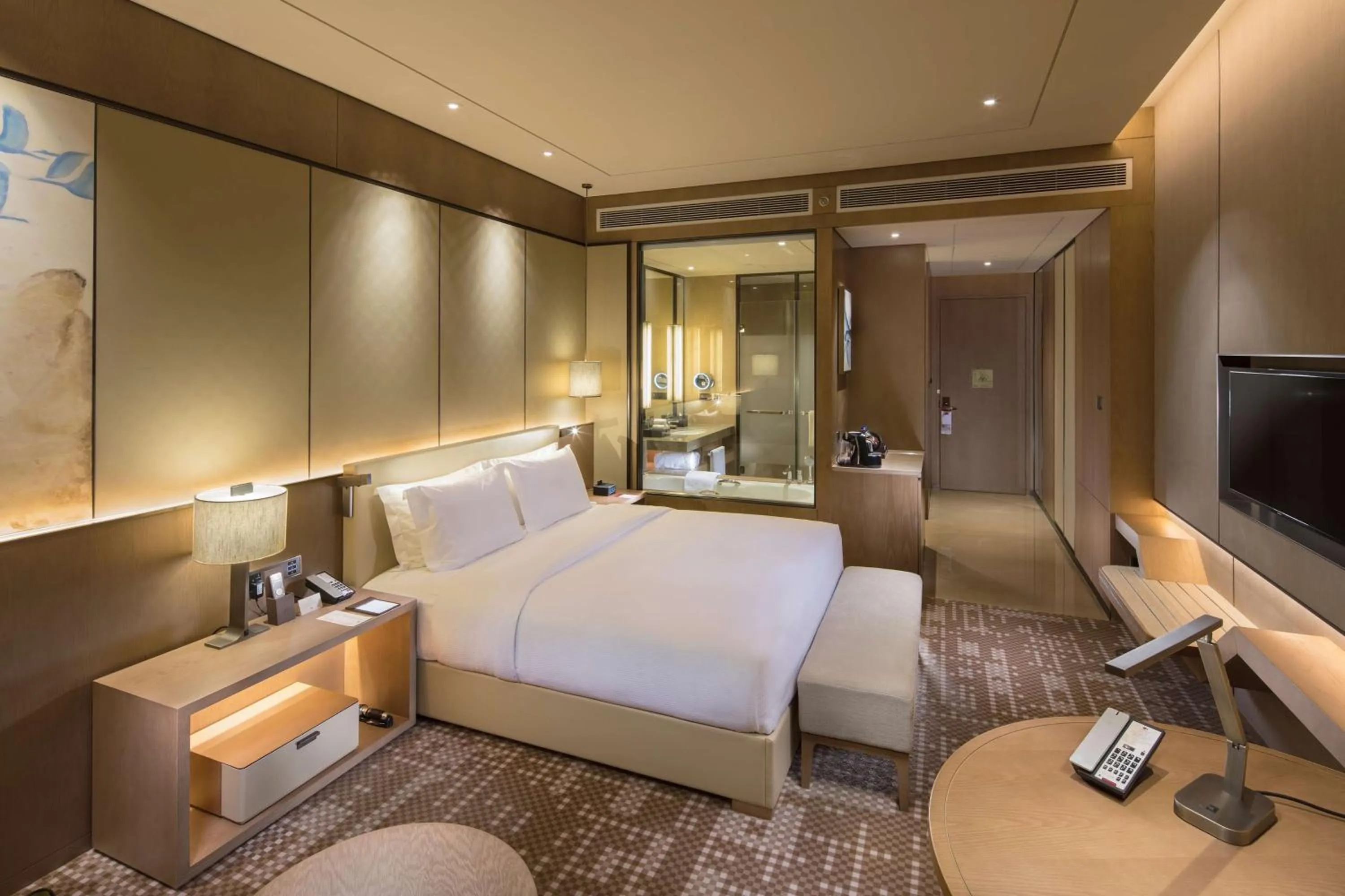 Bedroom, Bed in DoubleTree By Hilton Xiamen-Haicang