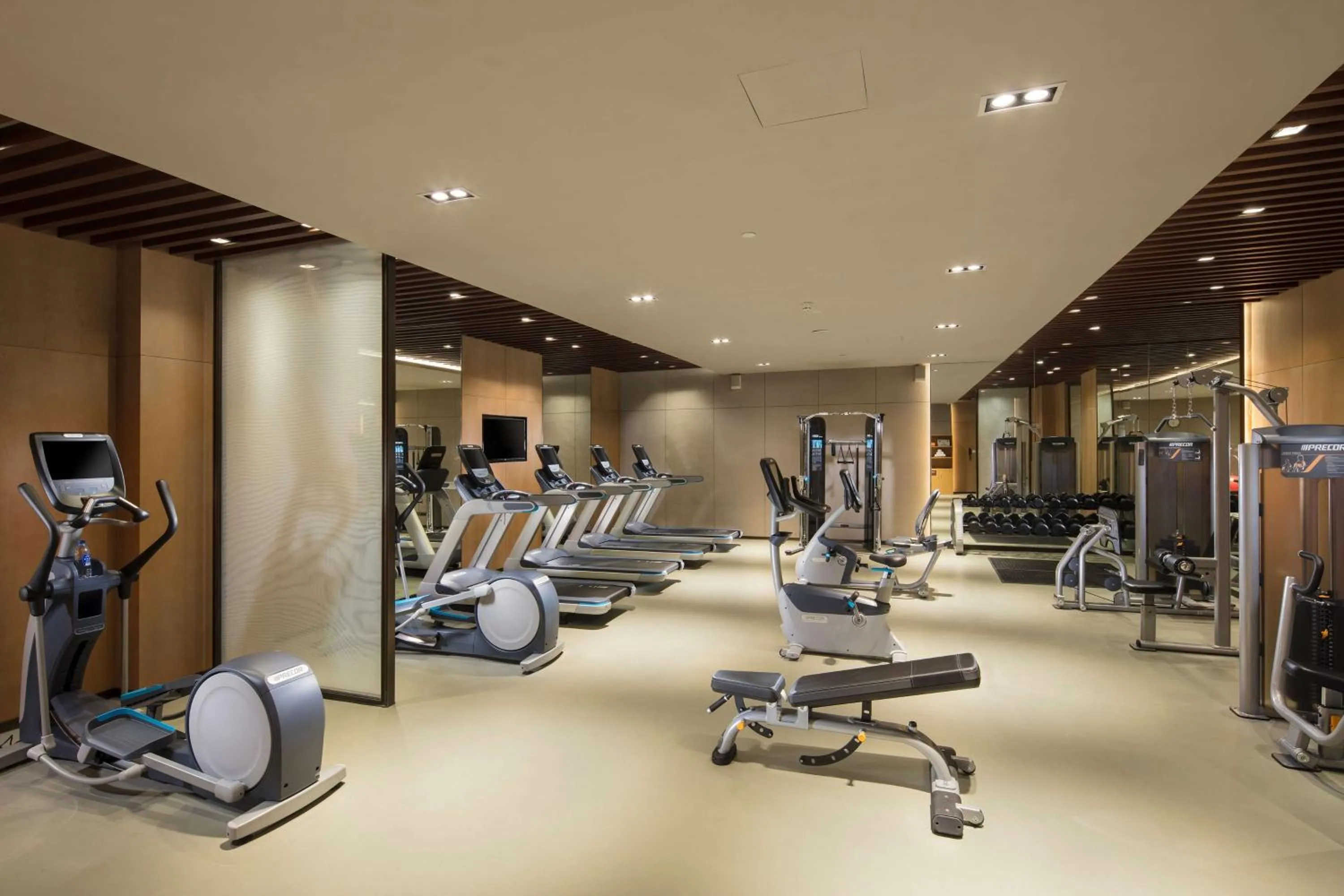 Fitness centre/facilities in DoubleTree By Hilton Xiamen-Haicang