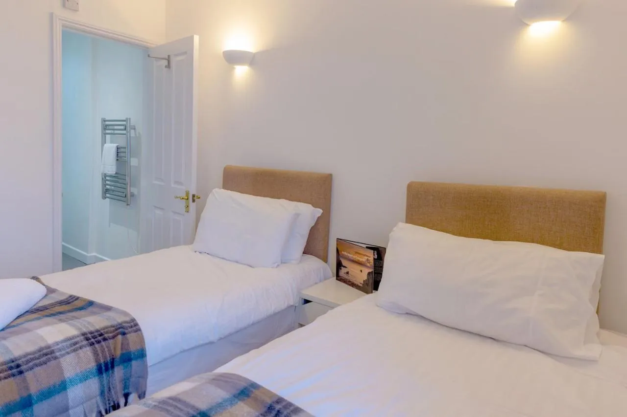 Bed in Cadgwith Cove Inn