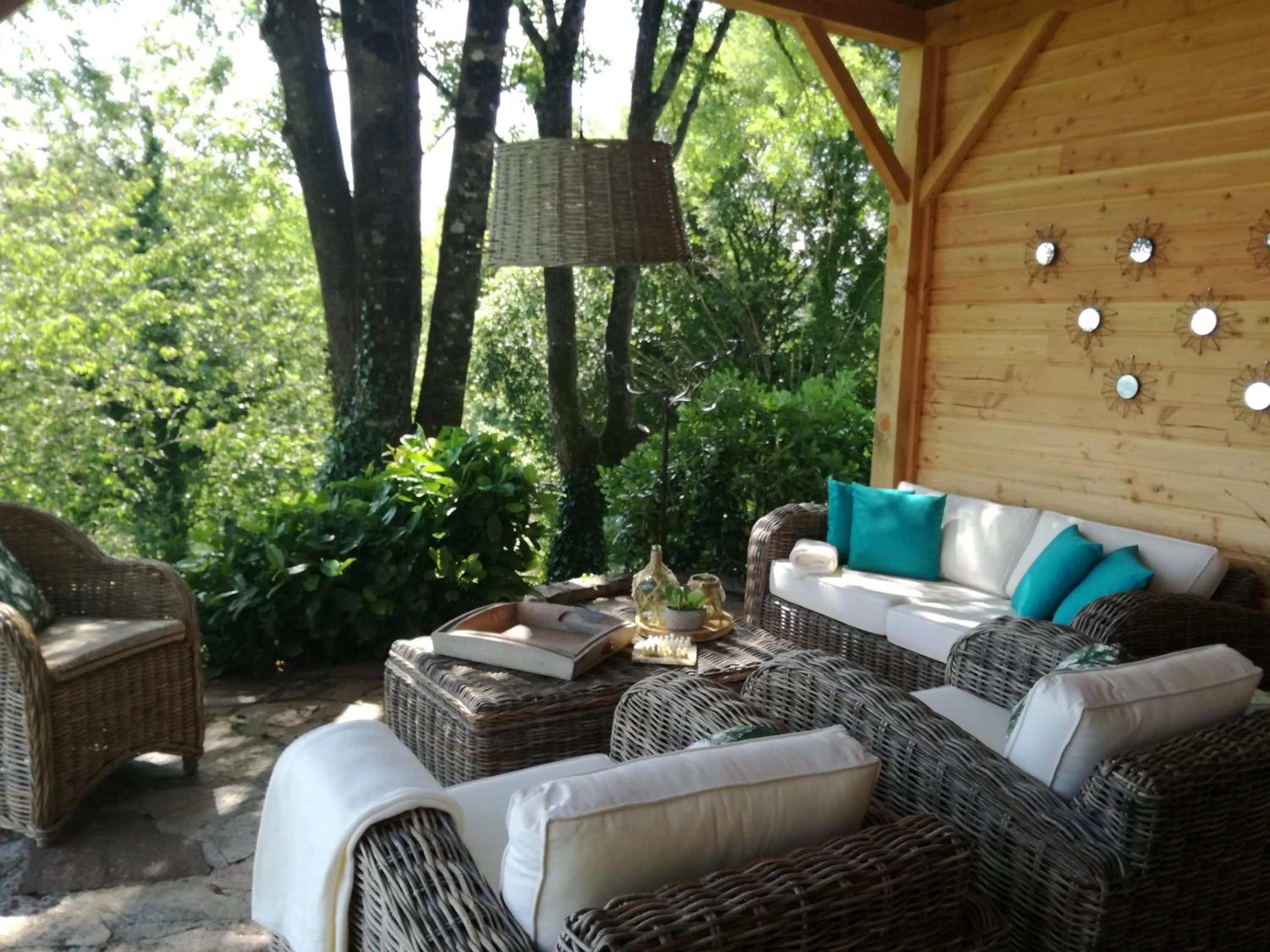 Patio in La Maison Bleue