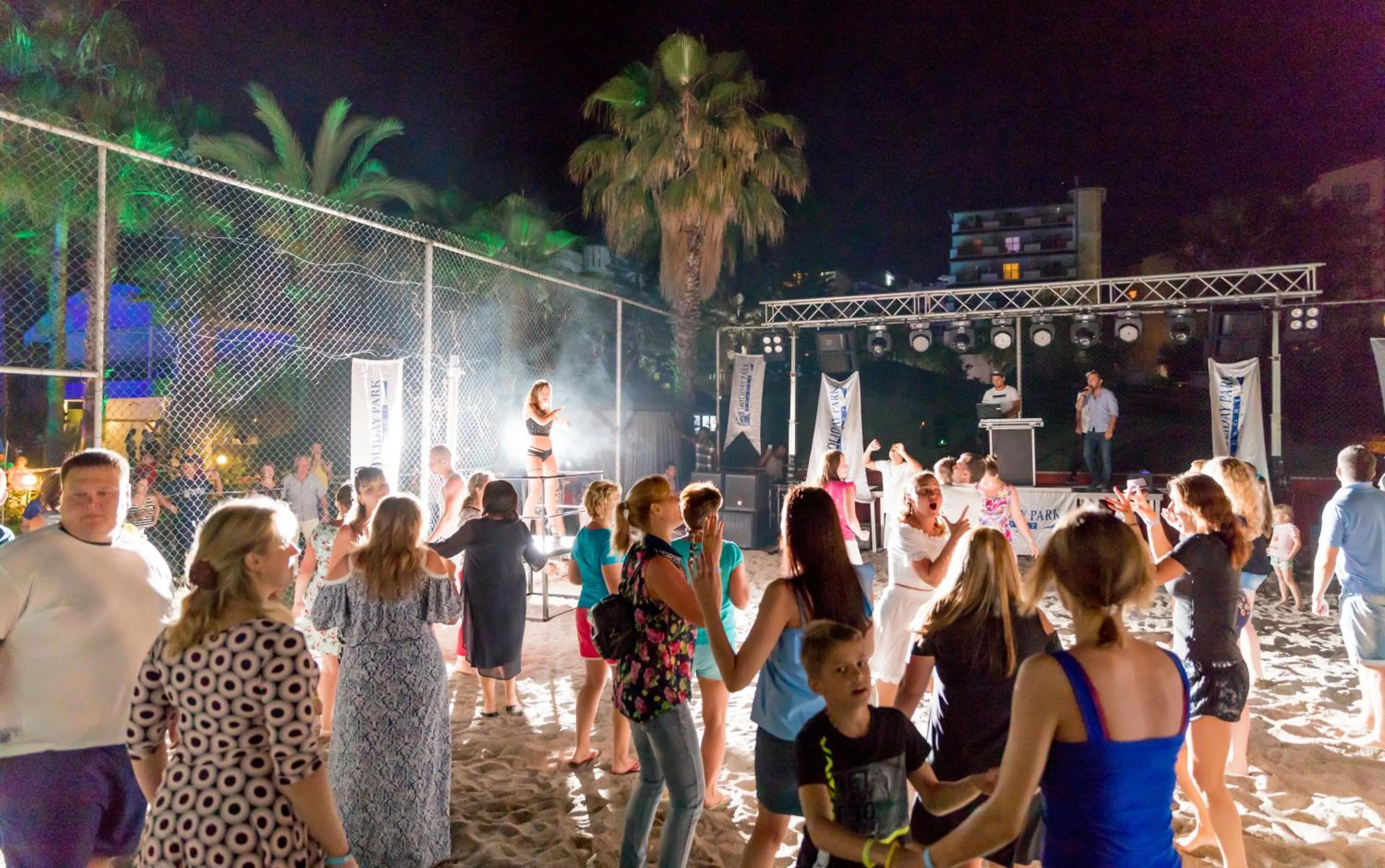 Evening entertainment in Holiday Park Resort - Ultra All İnclusive