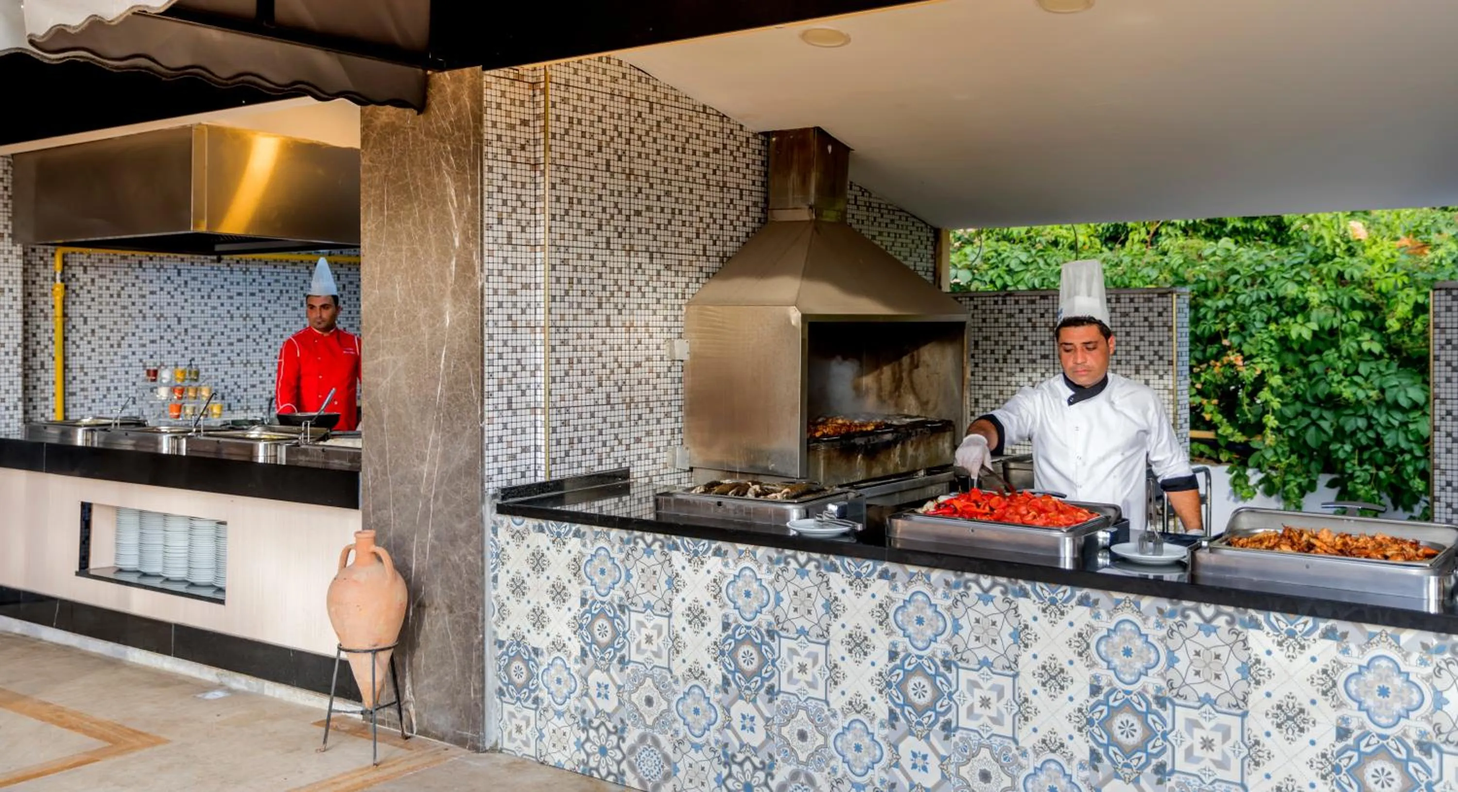 BBQ facilities in Holiday Park Resort - Ultra All İnclusive