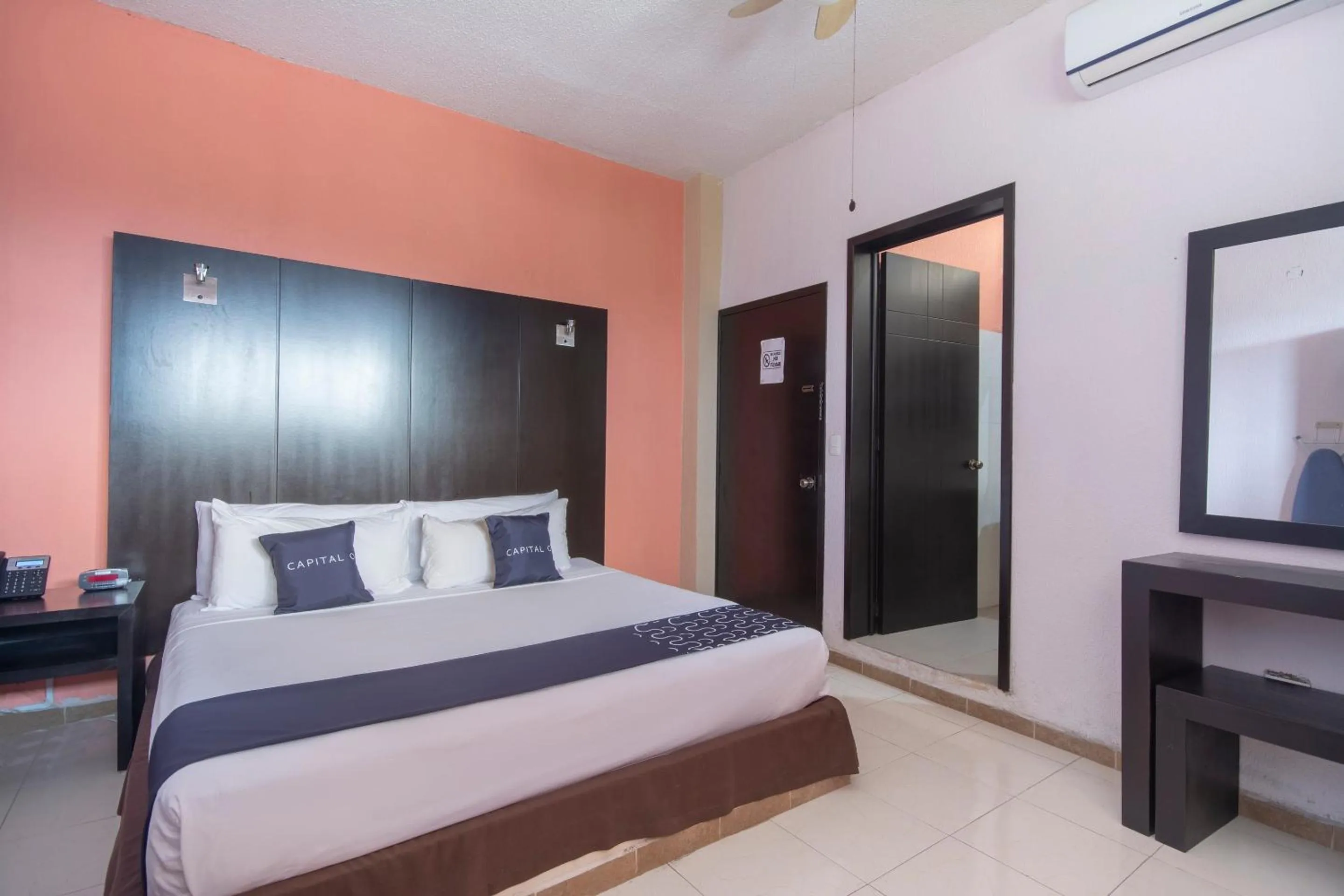 Bedroom in Hotel Spa Shalam