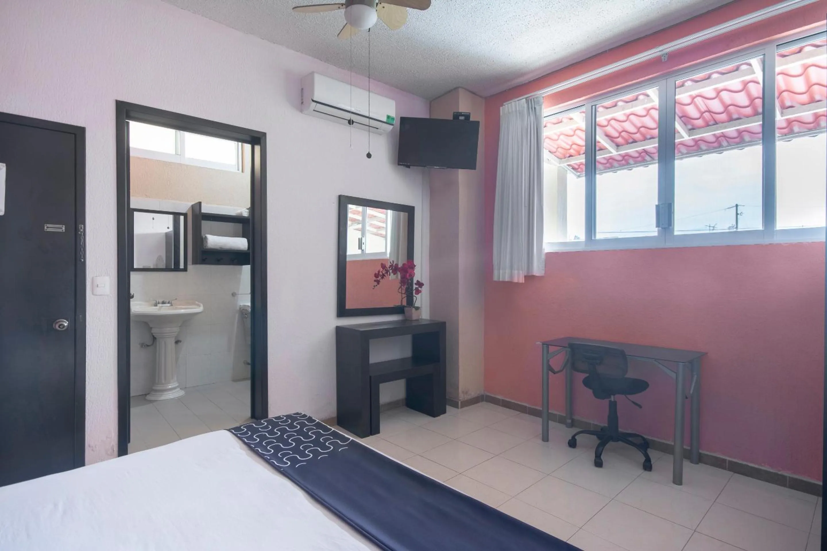 Bedroom in Hotel Spa Shalam