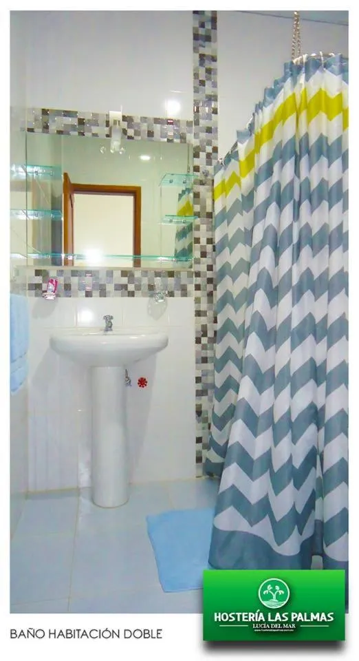 Bathroom in Hotel Las Palmas