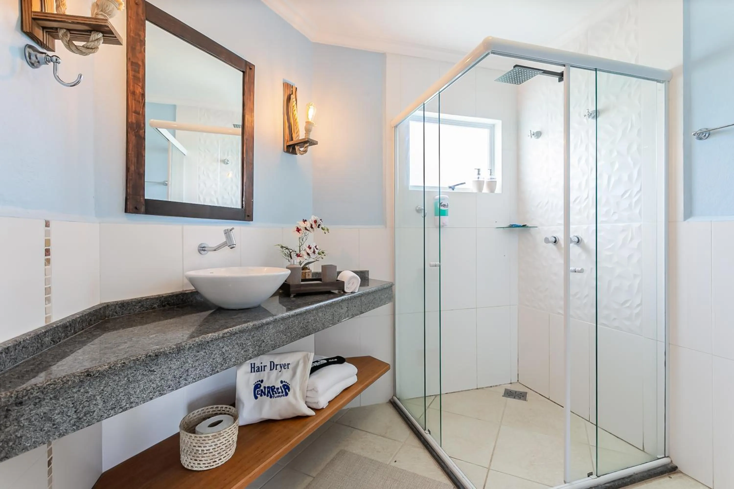 Shower in Penareia Floripa Beach Hotel