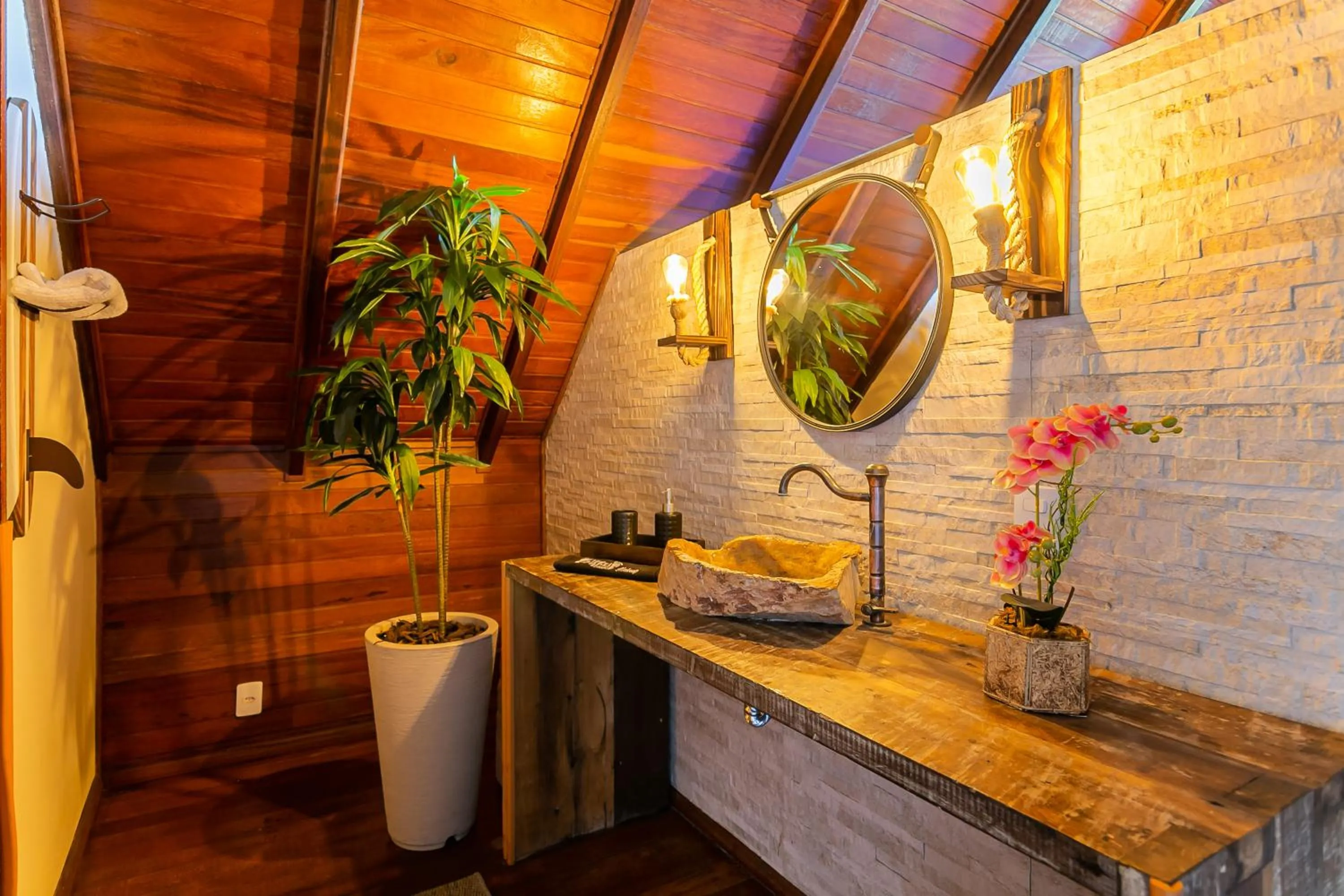 Penareia Floripa Beach Hotel