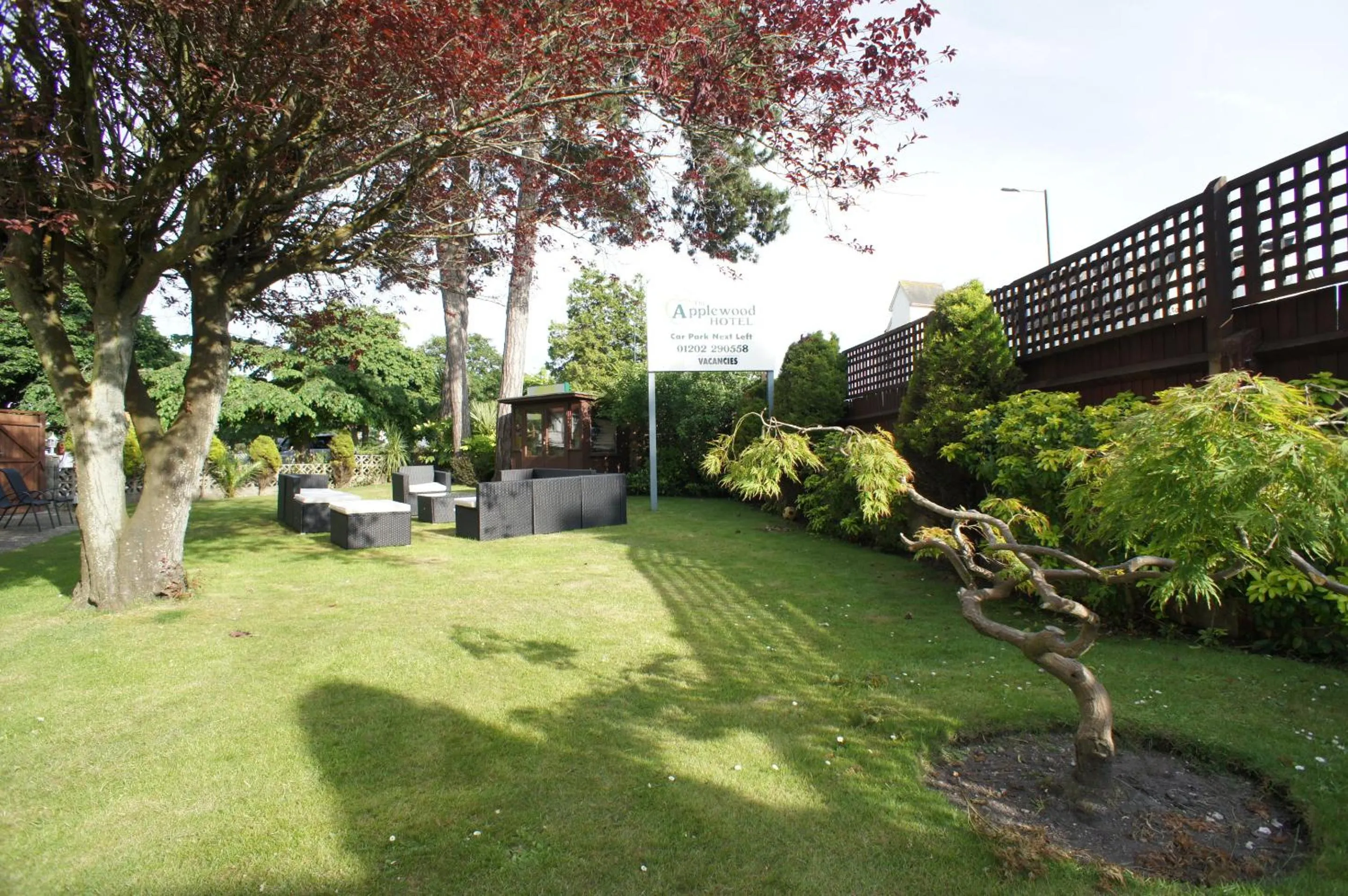 Garden in Applewood Hotel