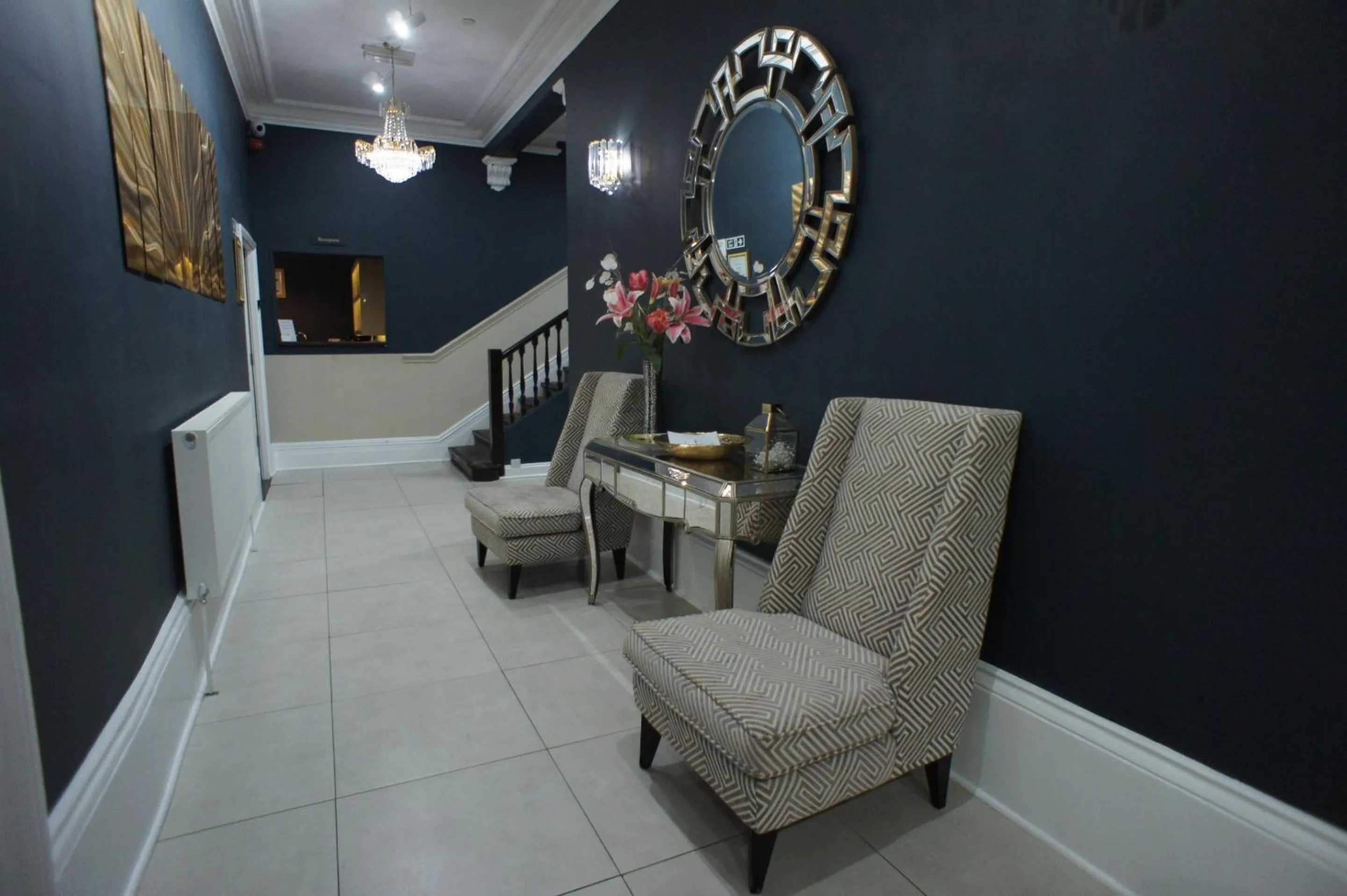 Lobby or reception in Applewood Hotel