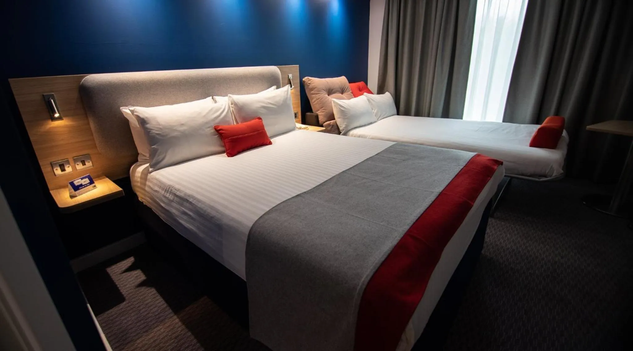 Photo of the whole room, Bed in Holiday Inn Express London Stansted Airport by IHG
