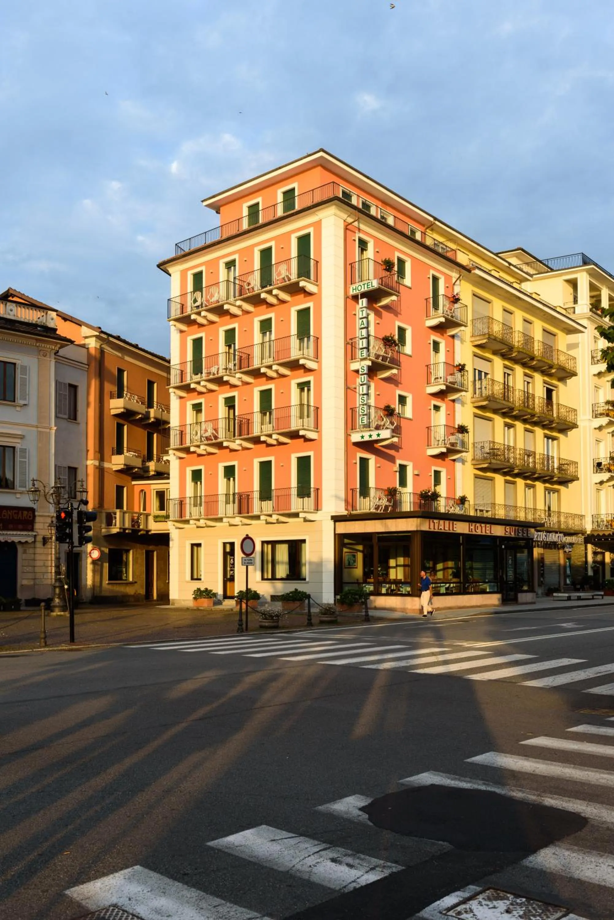 Property building in Hotel Italie et Suisse