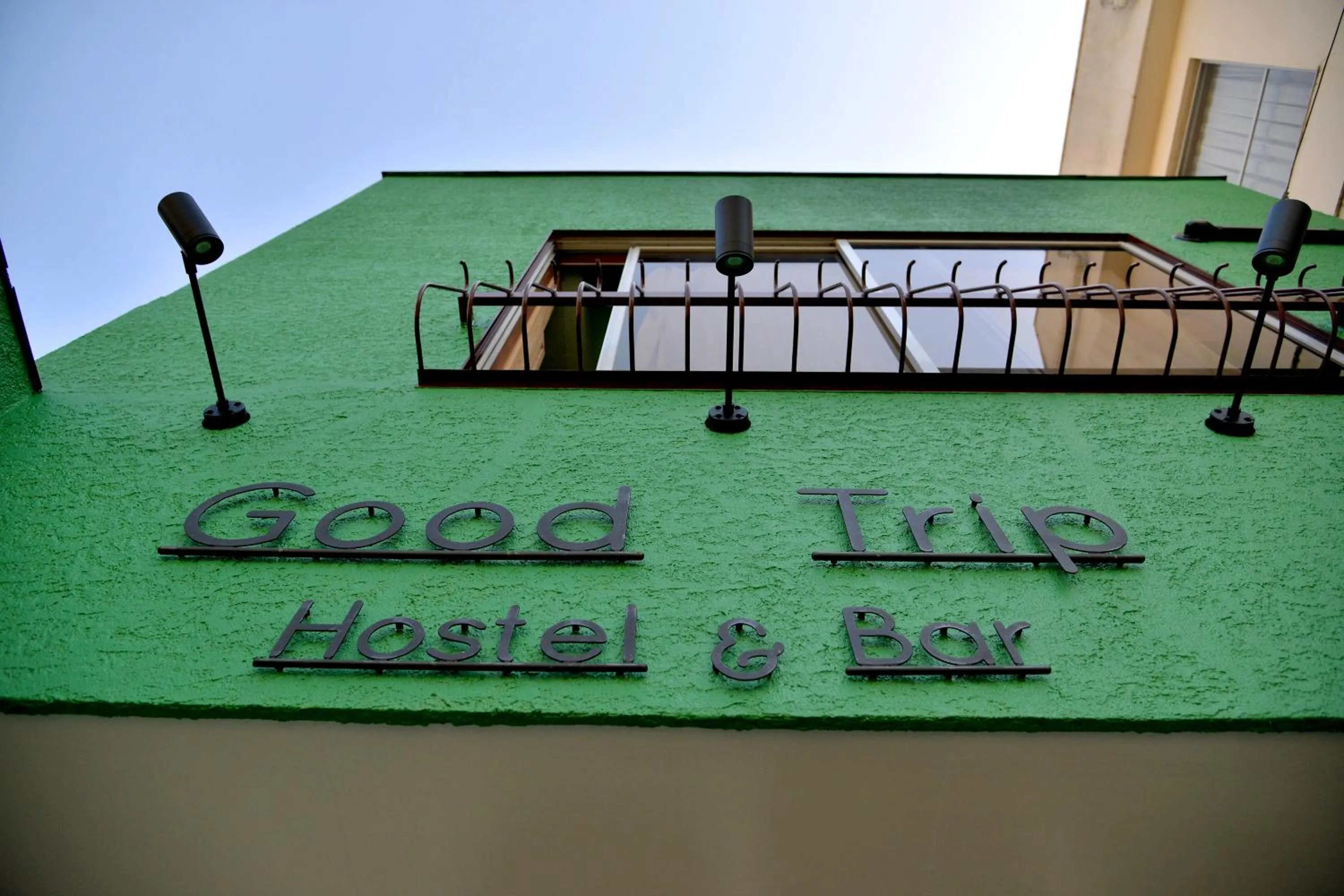 Property building in Good Trip Hostel & Bar