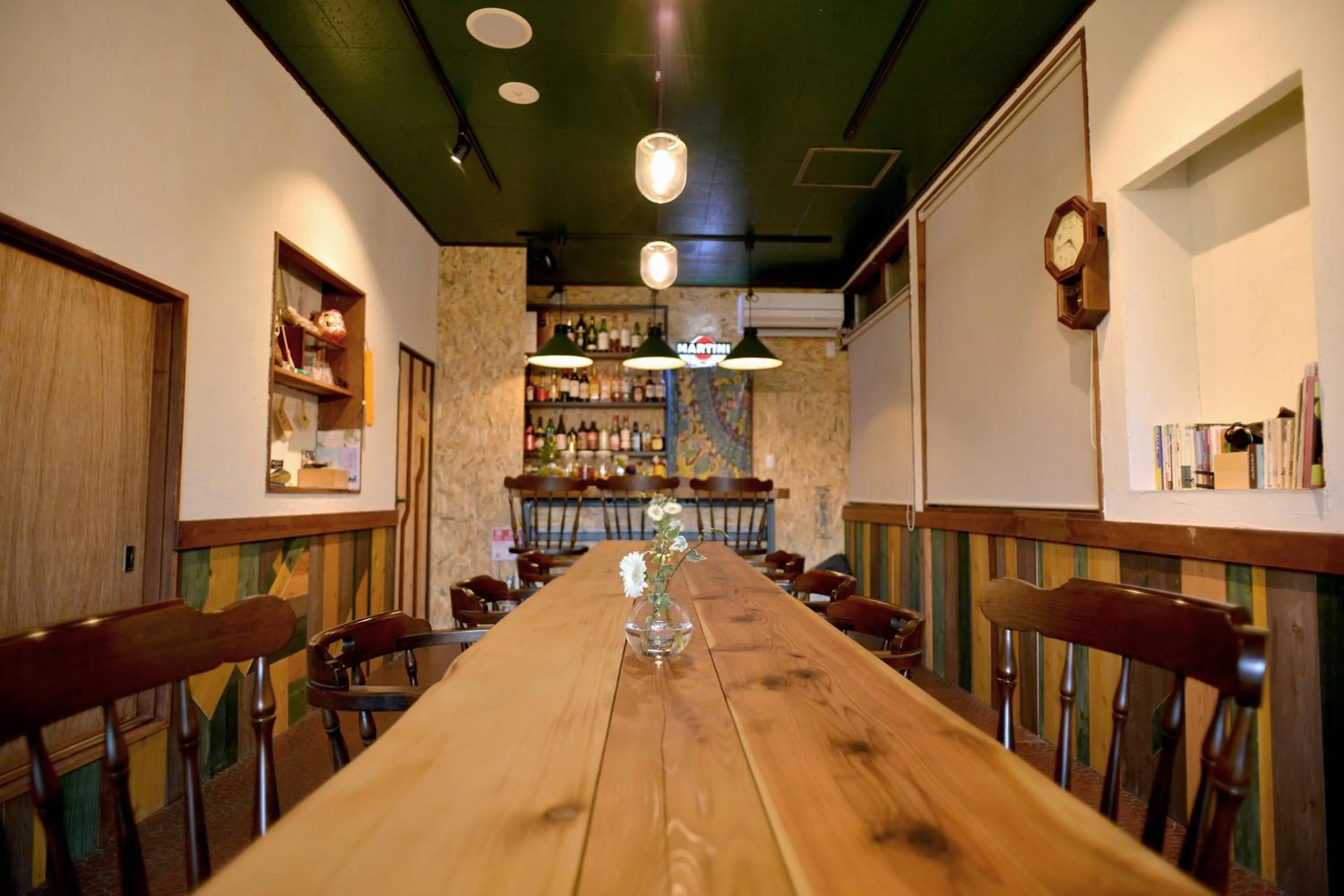 Communal lounge/ TV room in Good Trip Hostel & Bar