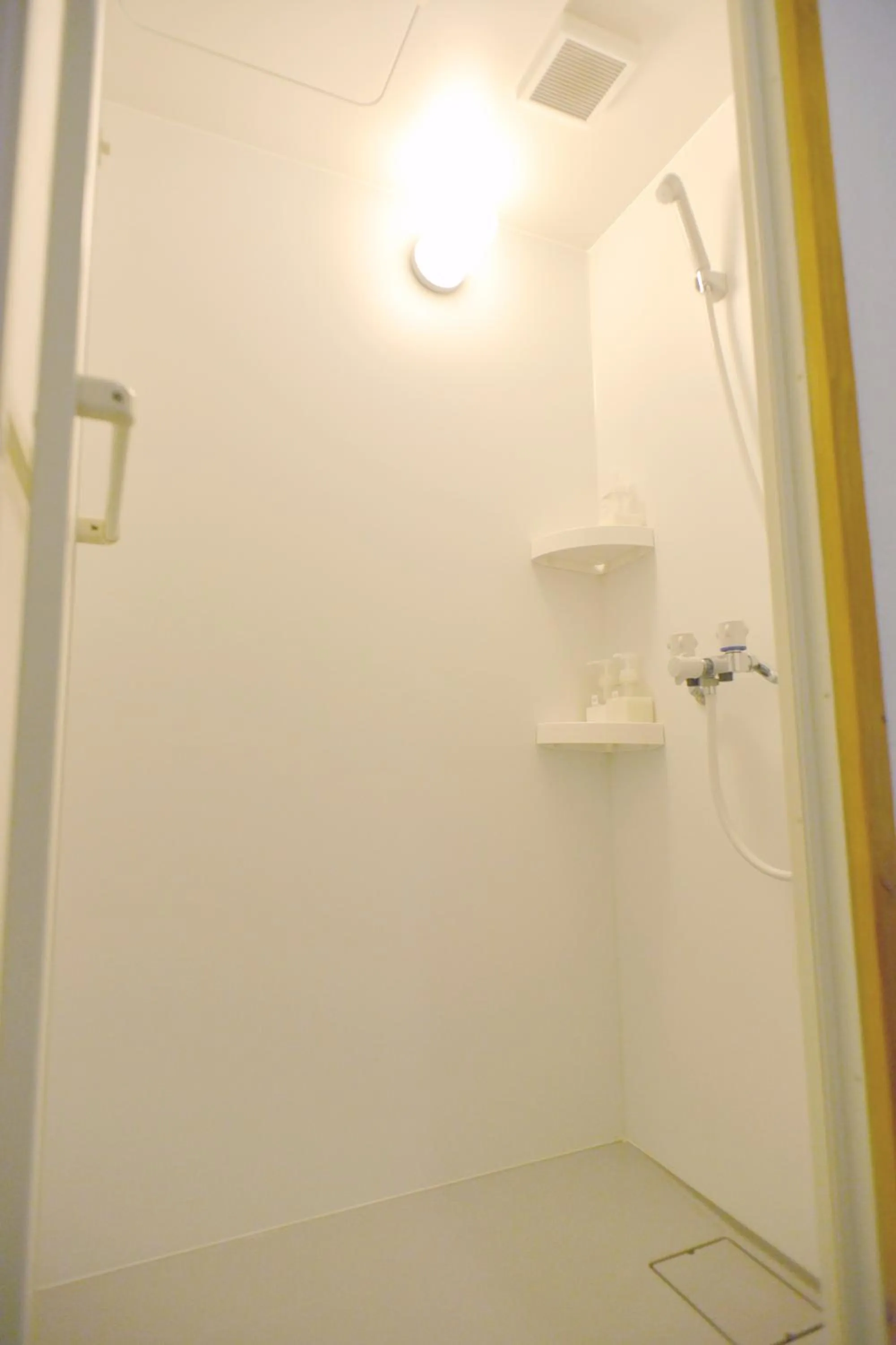 Shower in Good Trip Hostel & Bar