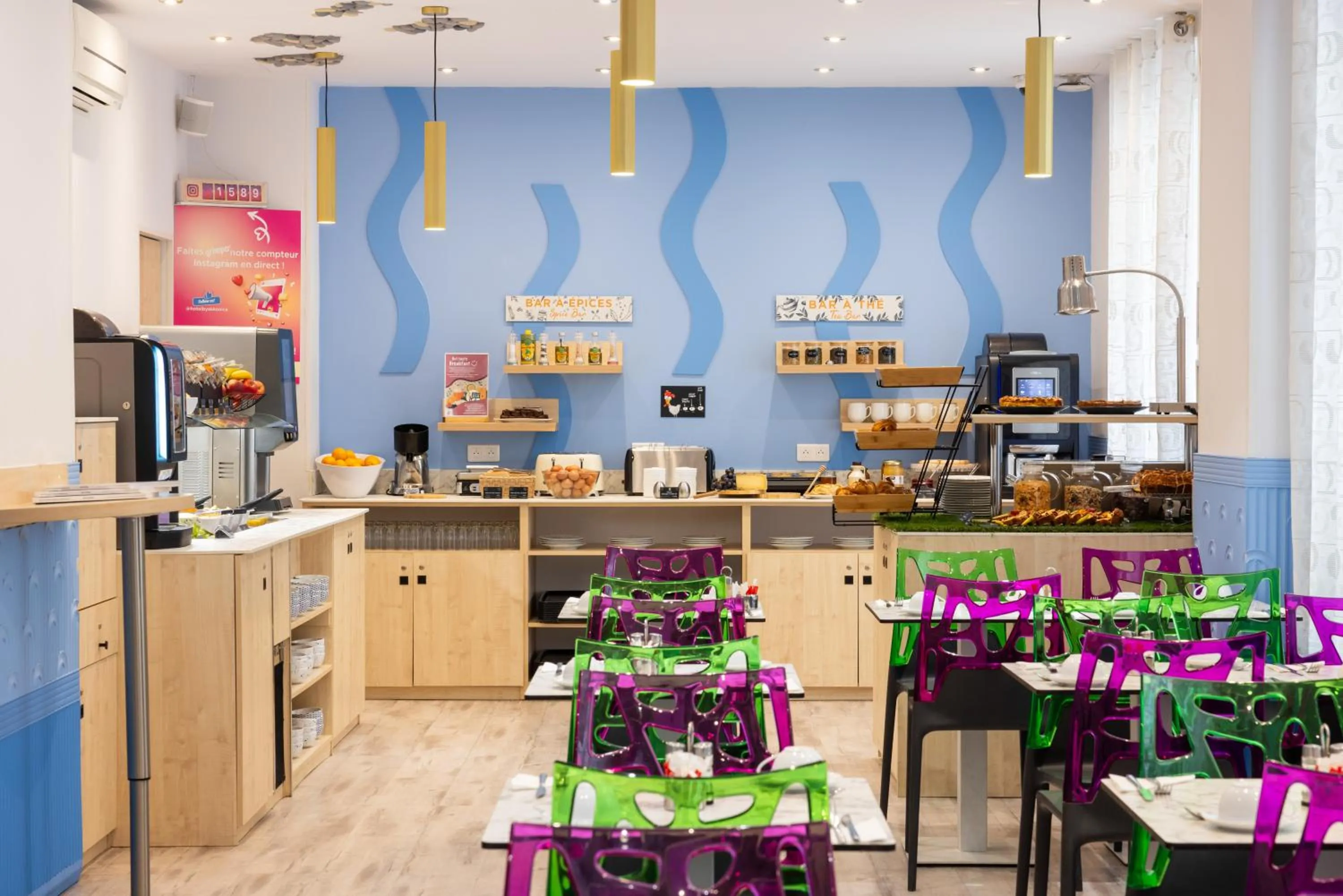 Restaurant/places to eat in Hôtel Byakko Nice