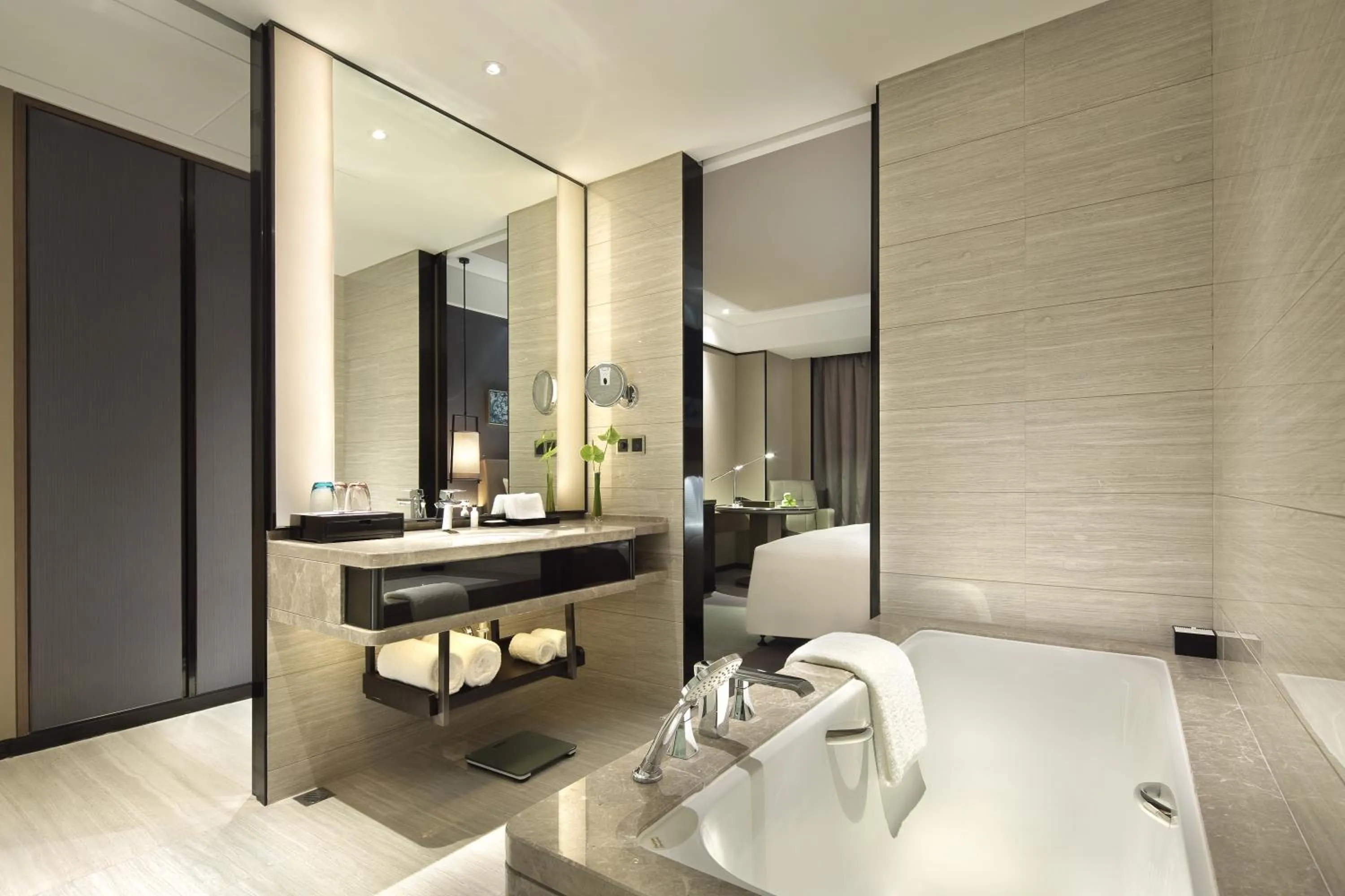 Bathroom, Bed in Wanda Realm Bozhou
