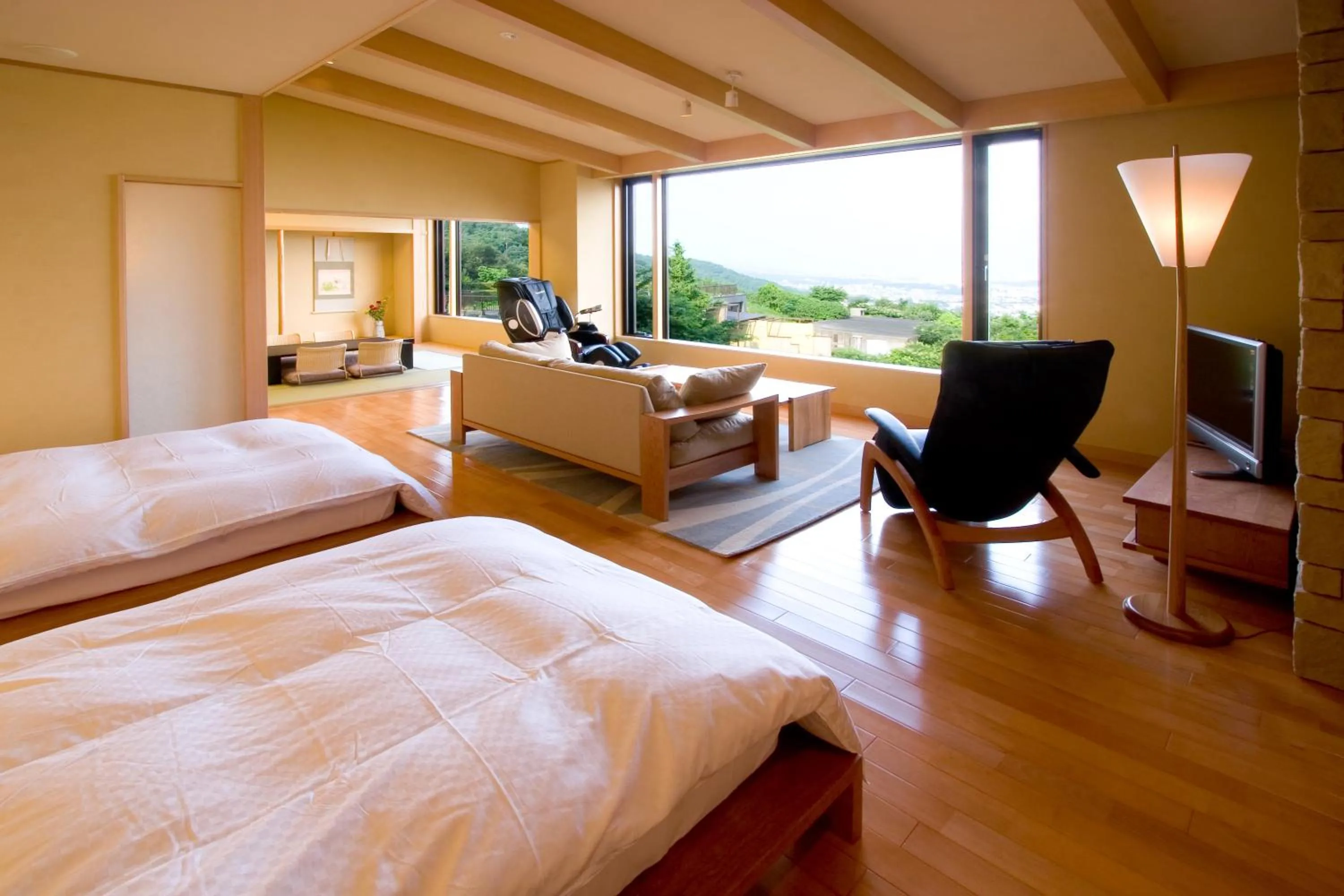 Photo of the whole room, Bed in 山荘 風の杜 Sanso Kazenomori