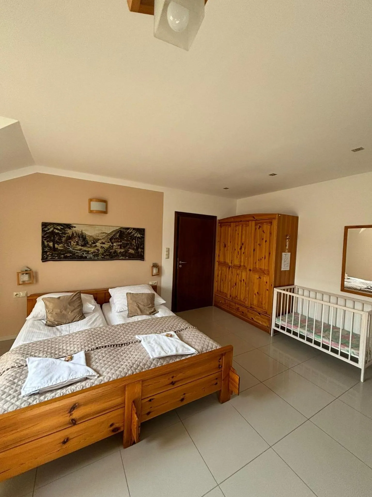 Bed in Jaśminowe Ogrody