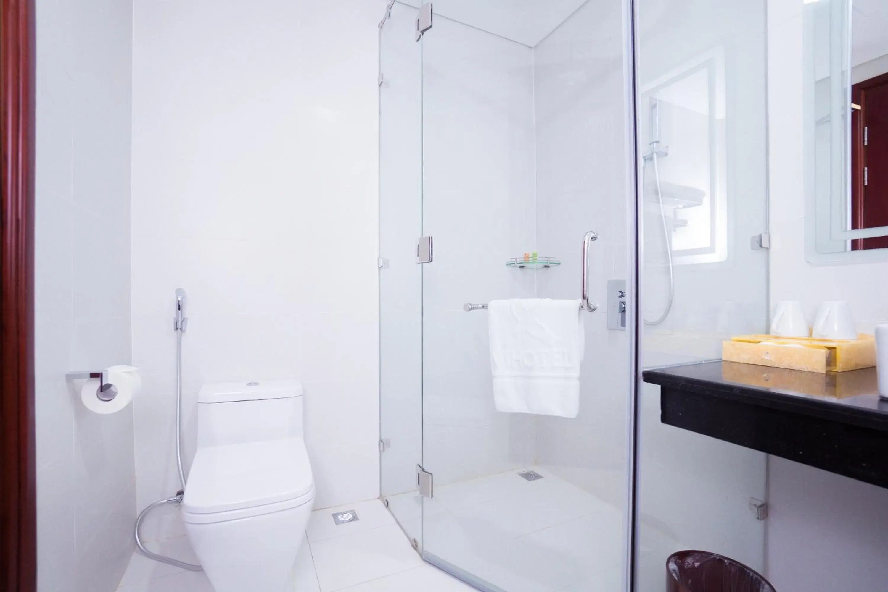 Superior Triple Room in Vinh Hoang Hotel Superior Triple Room in Vinh Hoang Hotel