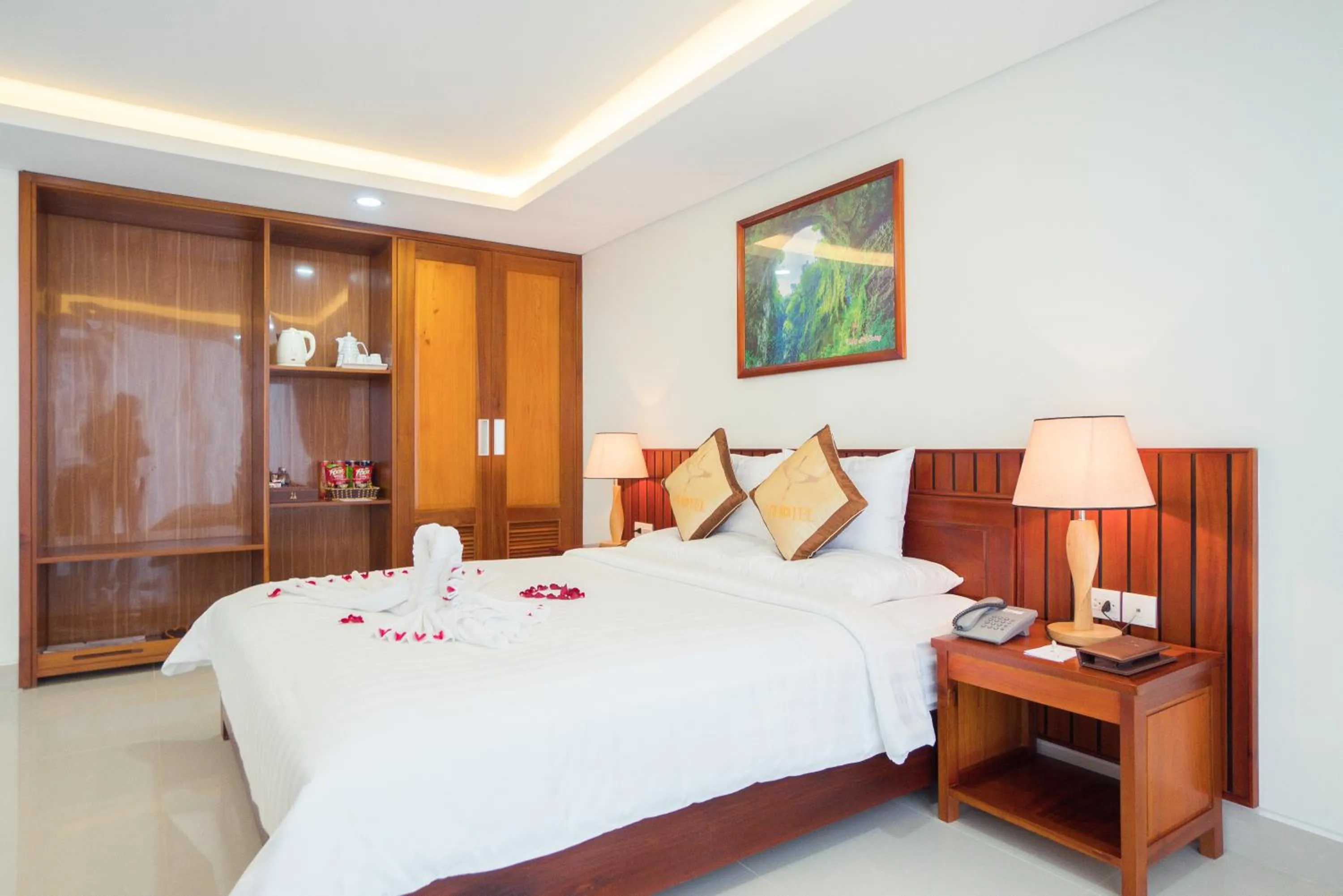 Bed in Vinh Hoang Hotel