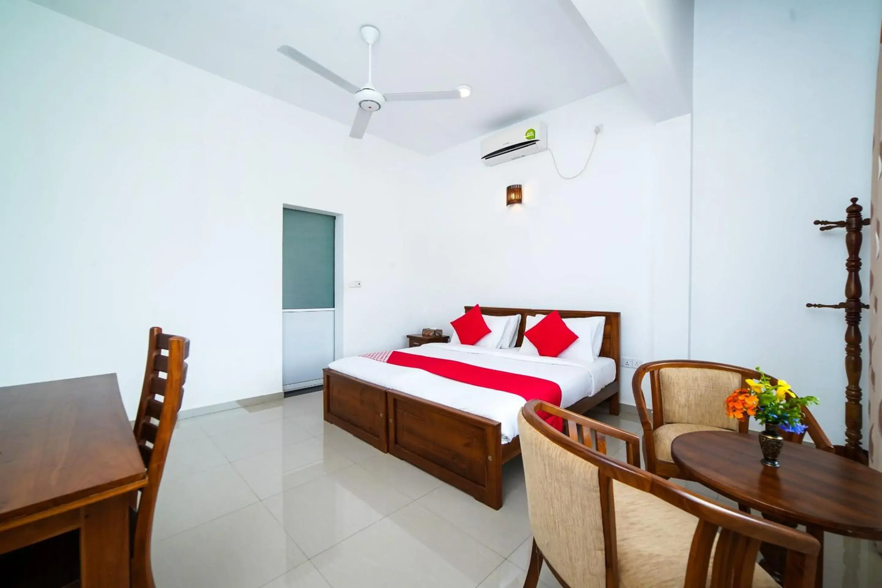 Superior Double Room in Dazzling Villa Superior Double Room in Dazzling Villa