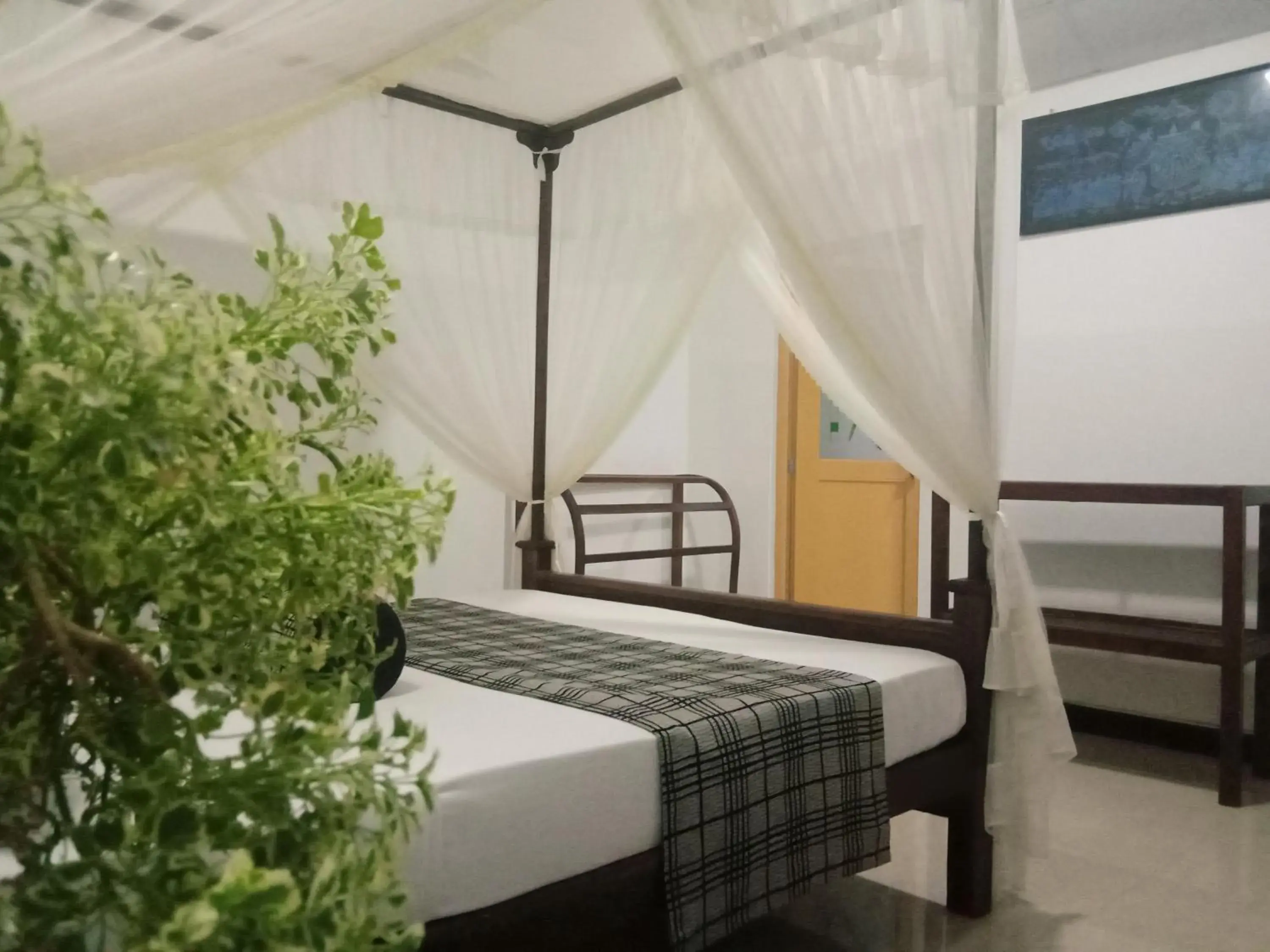 Deluxe Double Room in Sigiriya Rock Gate Resort Deluxe Double Room in Sigiriya Rock Gate Resort