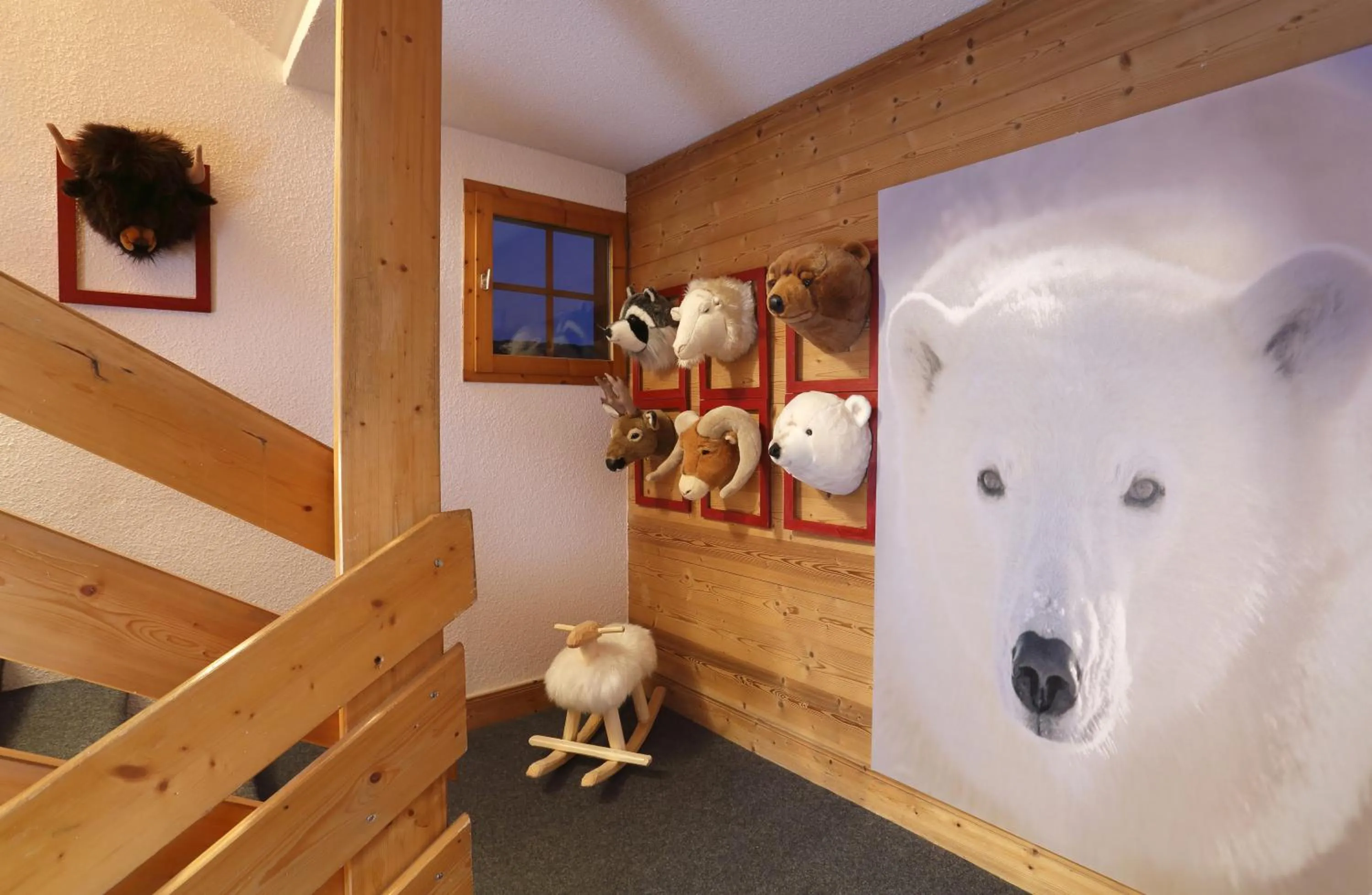 Decorative detail in Hôtel du Bourg