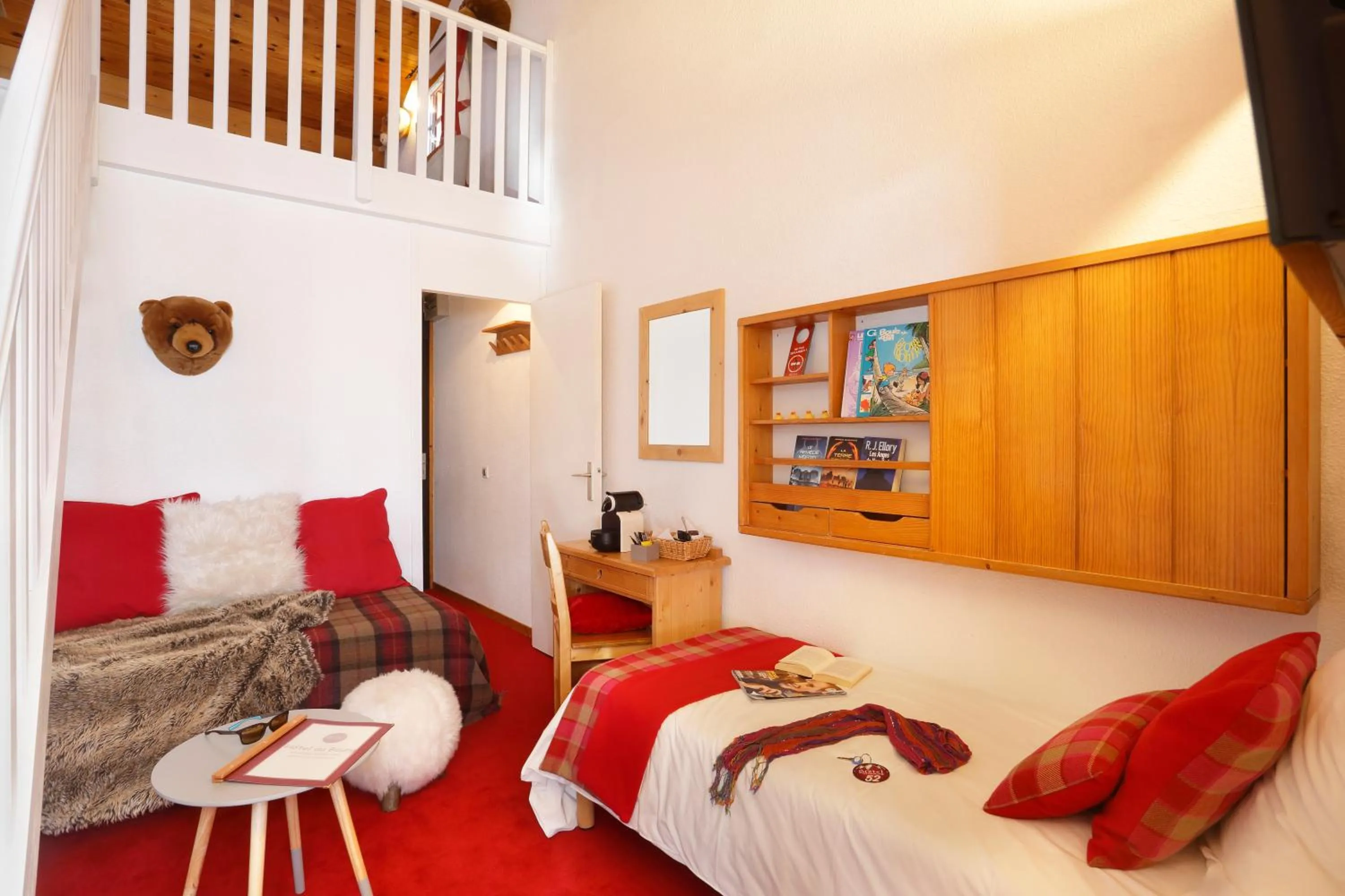 Bed in Hôtel du Bourg