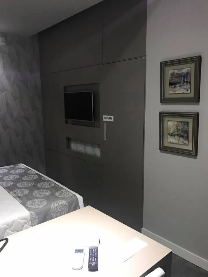 Bed in Verona Tower Hotel