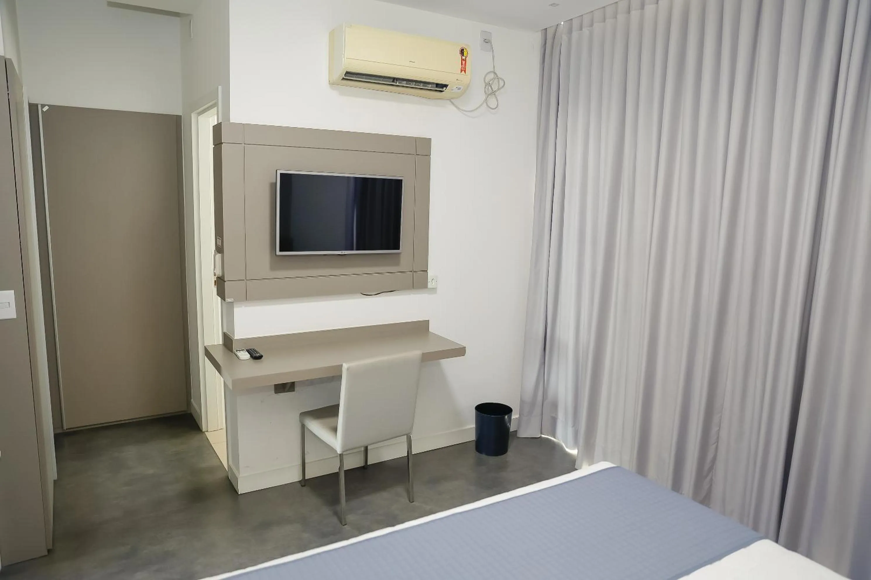 TV and multimedia in Verona Tower Hotel