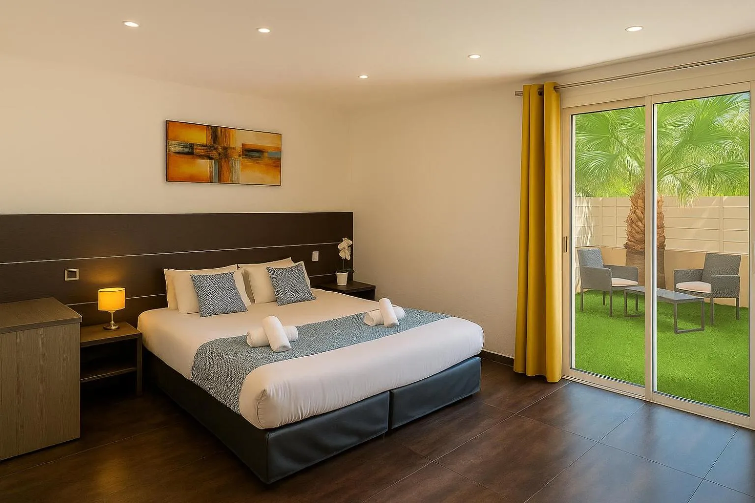 Bedroom, Bed in Hotel & Spa Gil de France Cap d'Agde