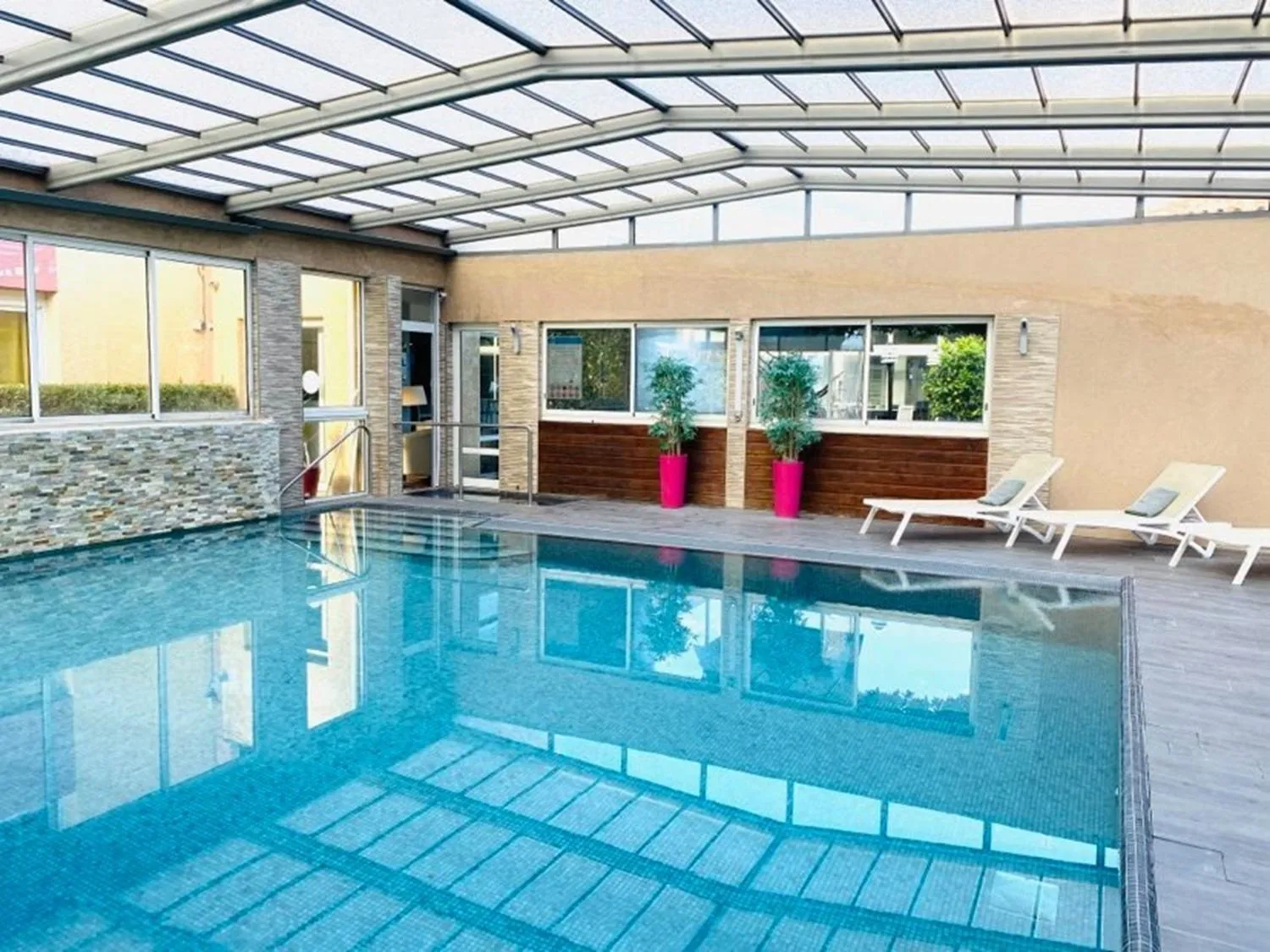 Swimming pool in Hotel & Spa Gil de France Cap d'Agde